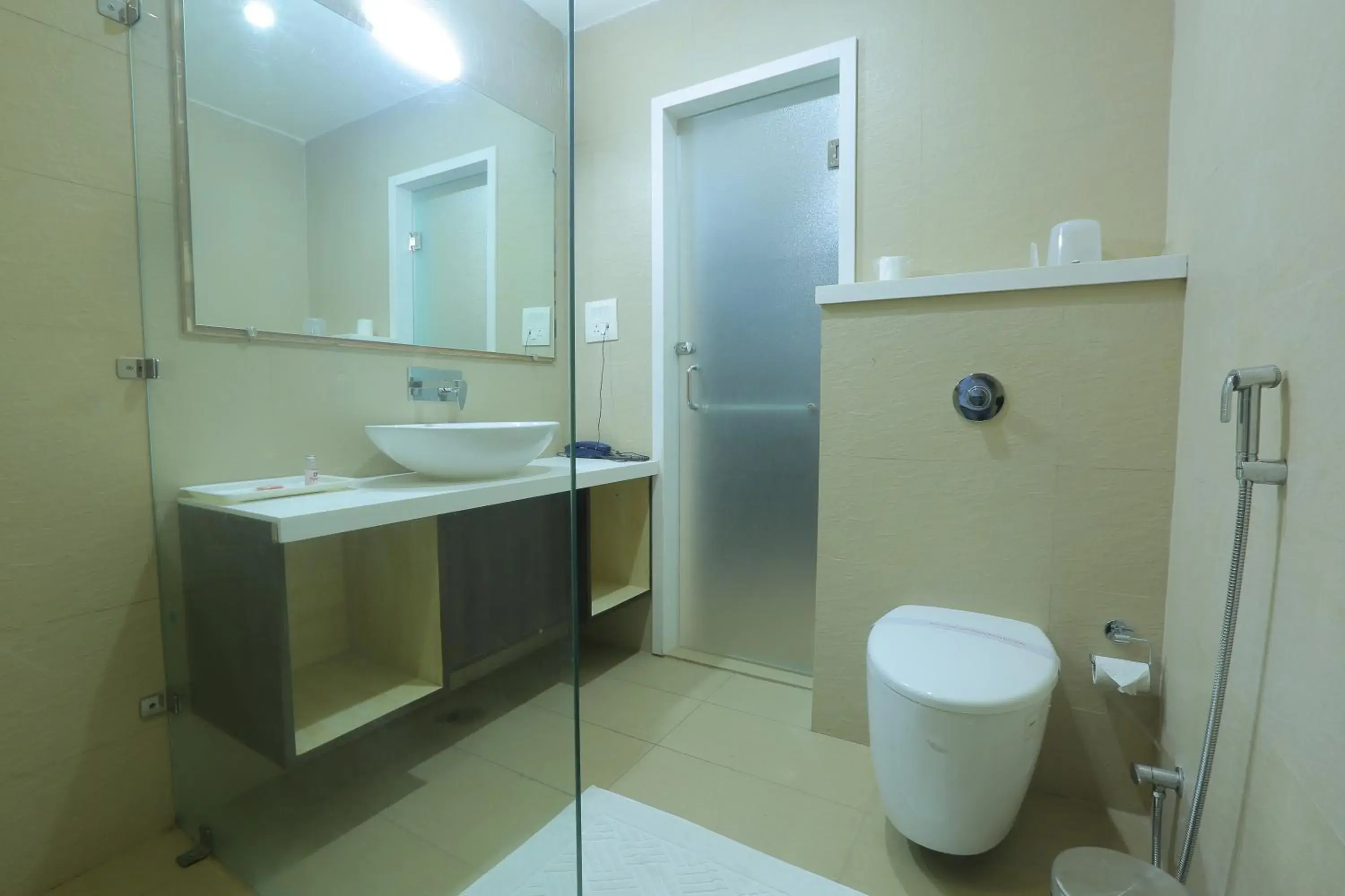 Twin Room in Hotel Vasundhara Palace Twin Room in Hotel Vasundhara Palace