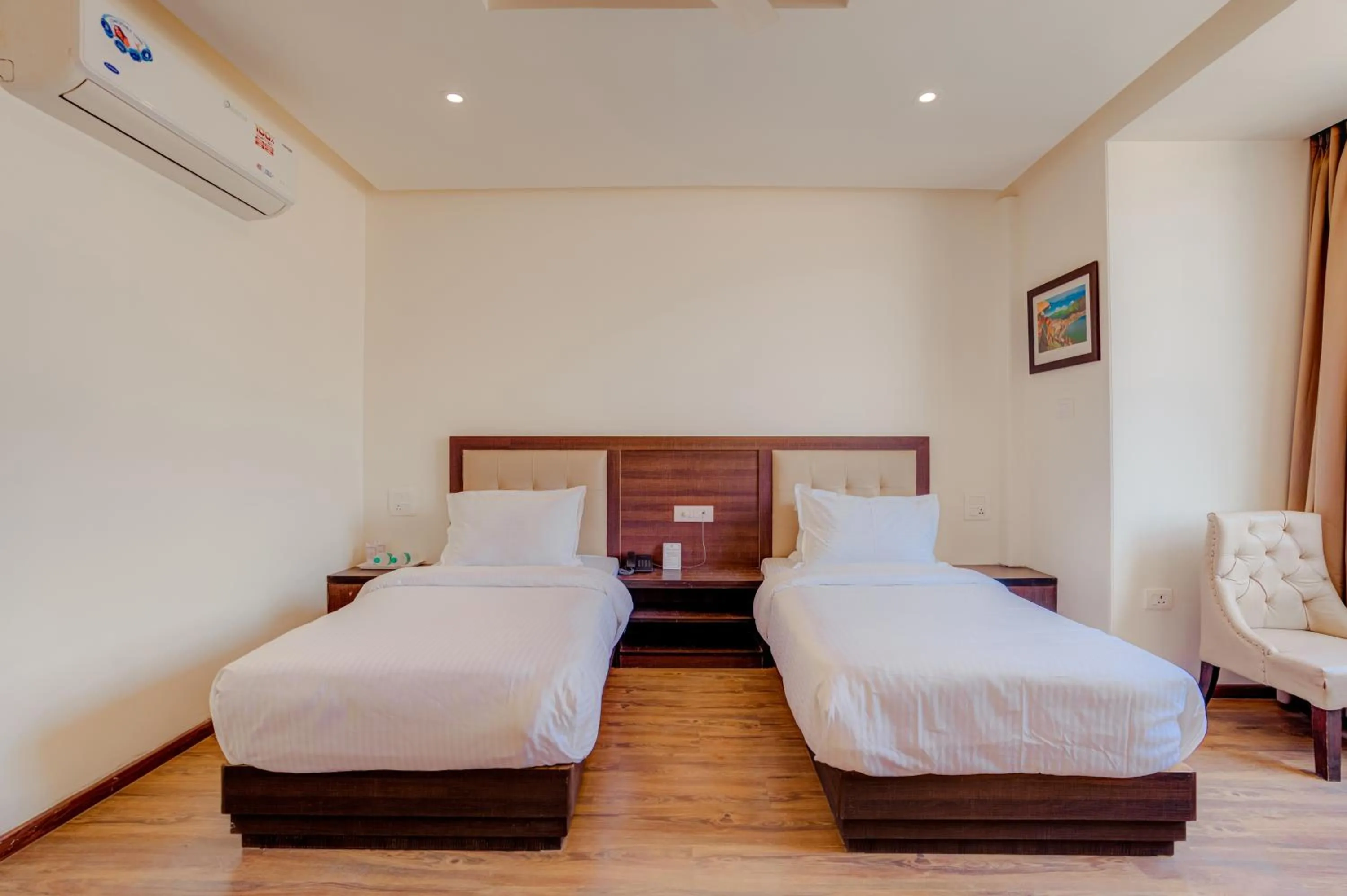 Bed in Hotel Vasundhara Palace