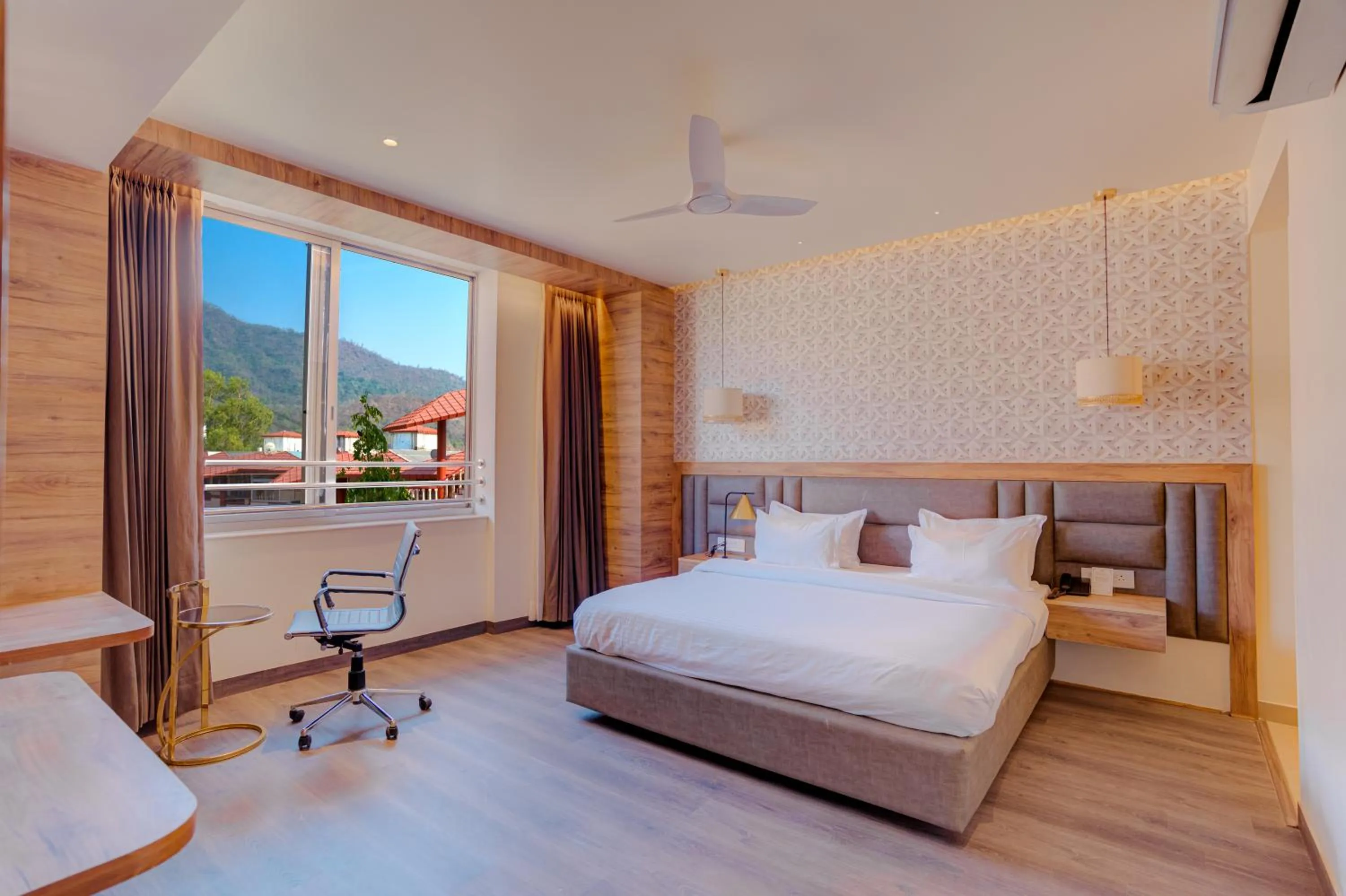 Bed in Hotel Vasundhara Palace