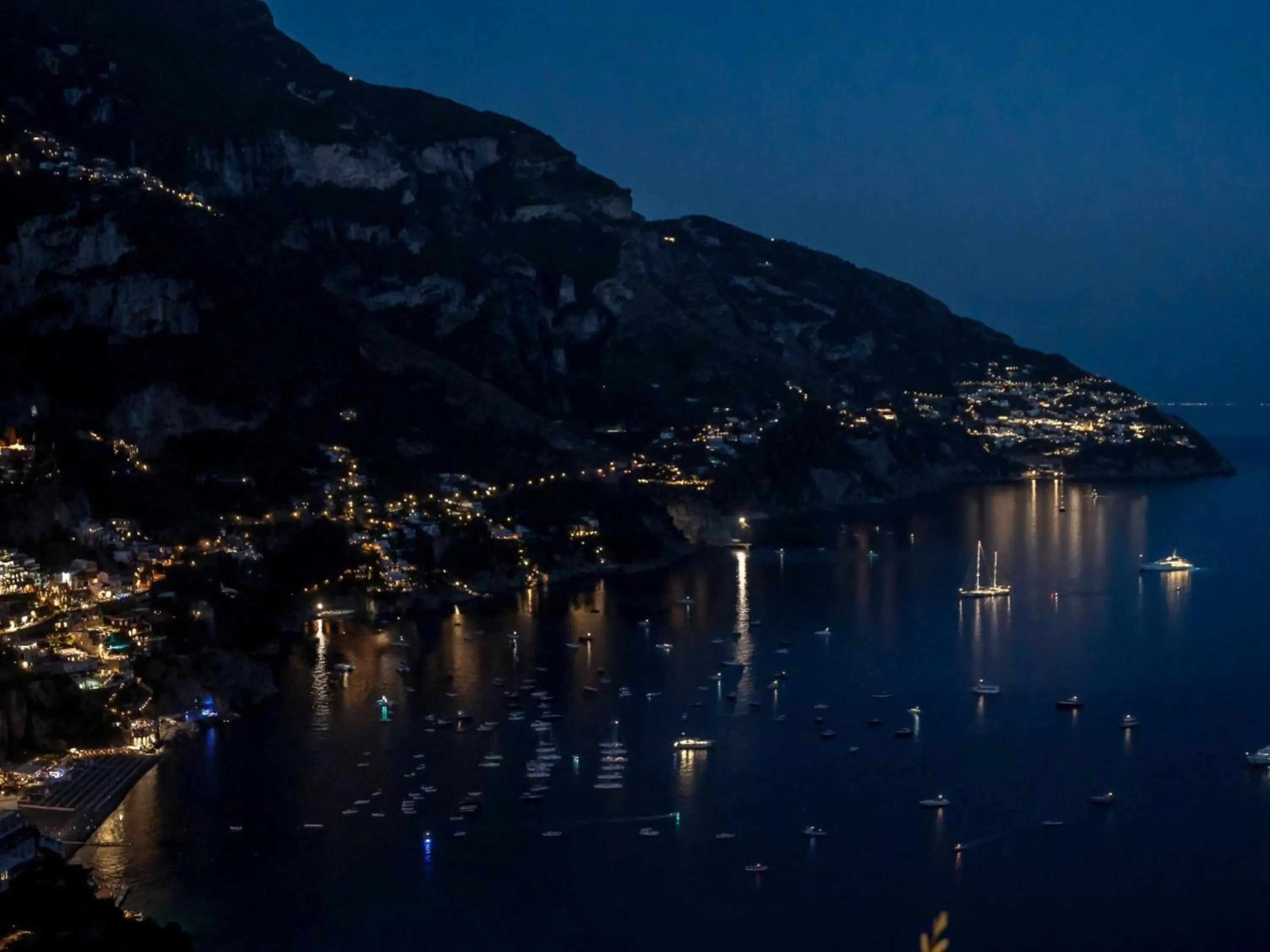 Night in Hotel Le Agavi