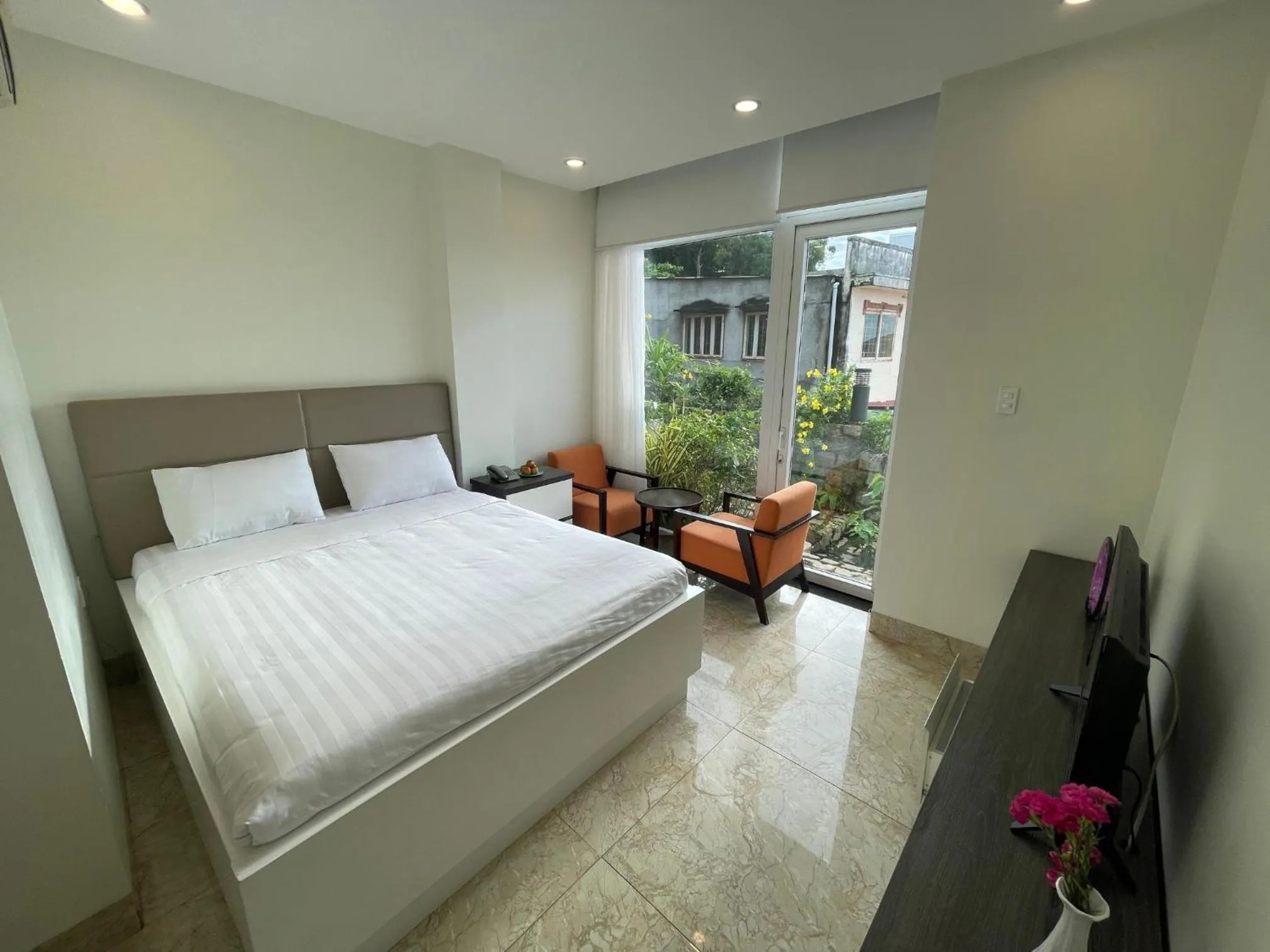 Cassabella Hotel & Apartments