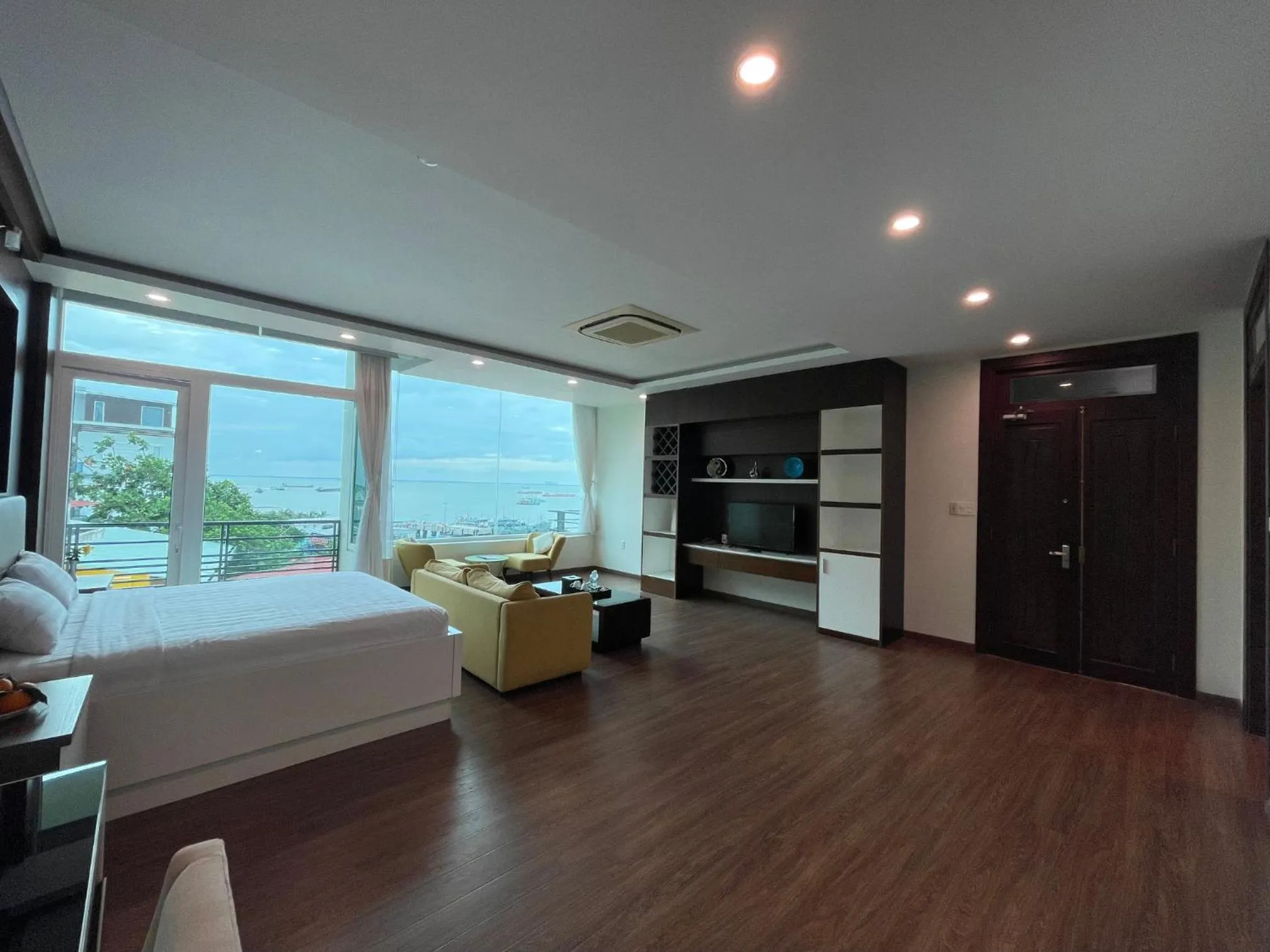 Cassabella Hotel & Apartments