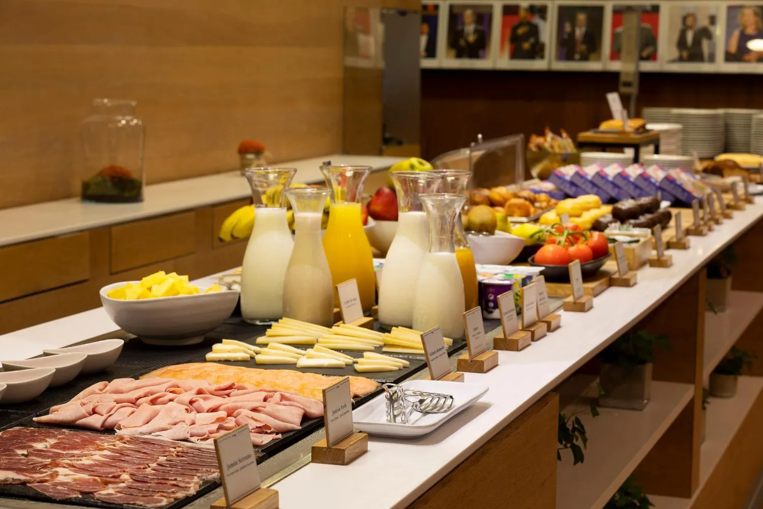 Buffet breakfast in Hotel Zinema7