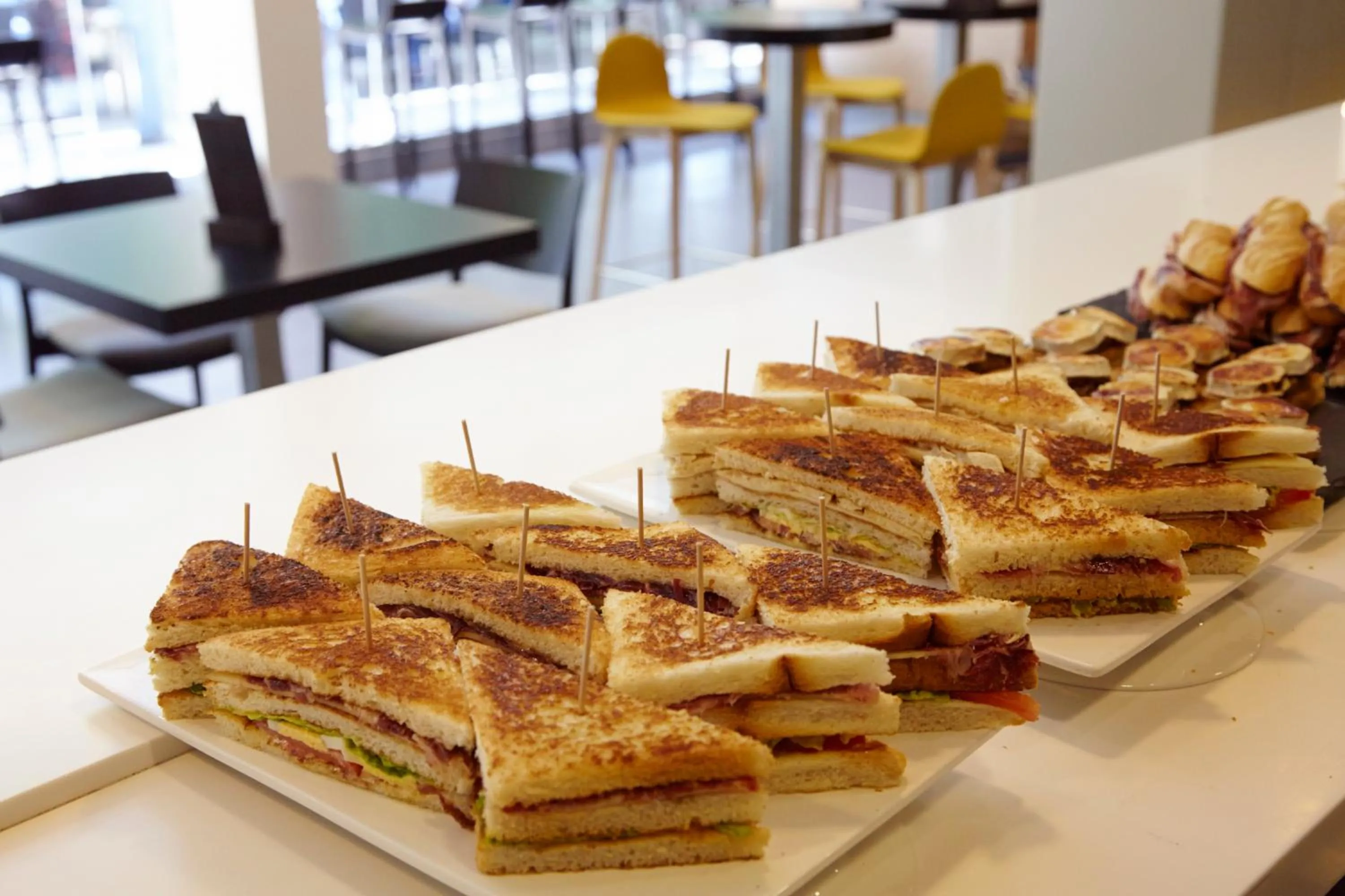 Food and drinks in Hotel Zinema7