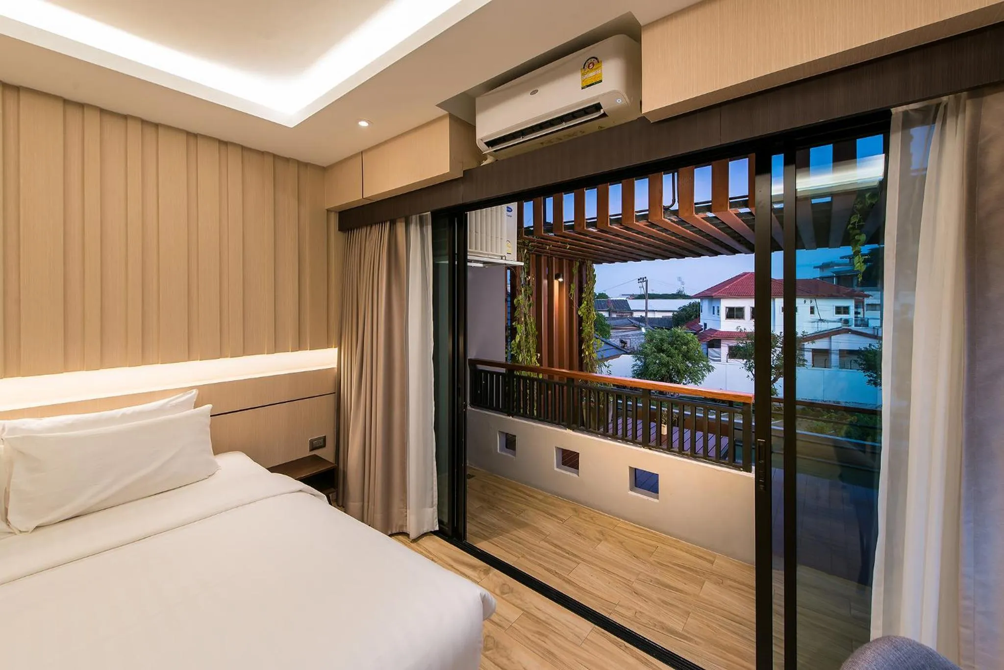 View (from property/room), Bed in Nadee 10 Resort & Hotel