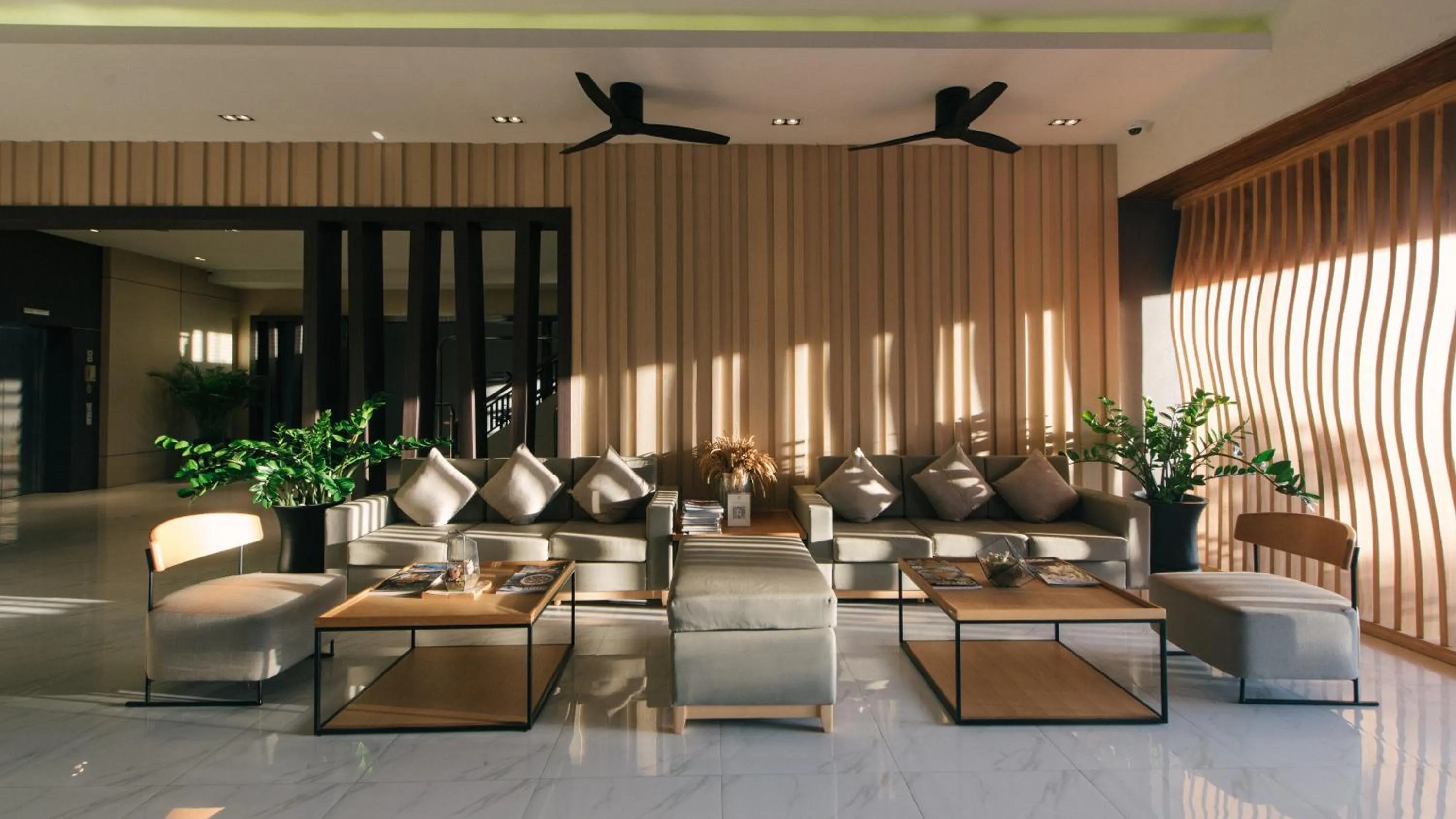 Day in Nadee 10 Resort & Hotel