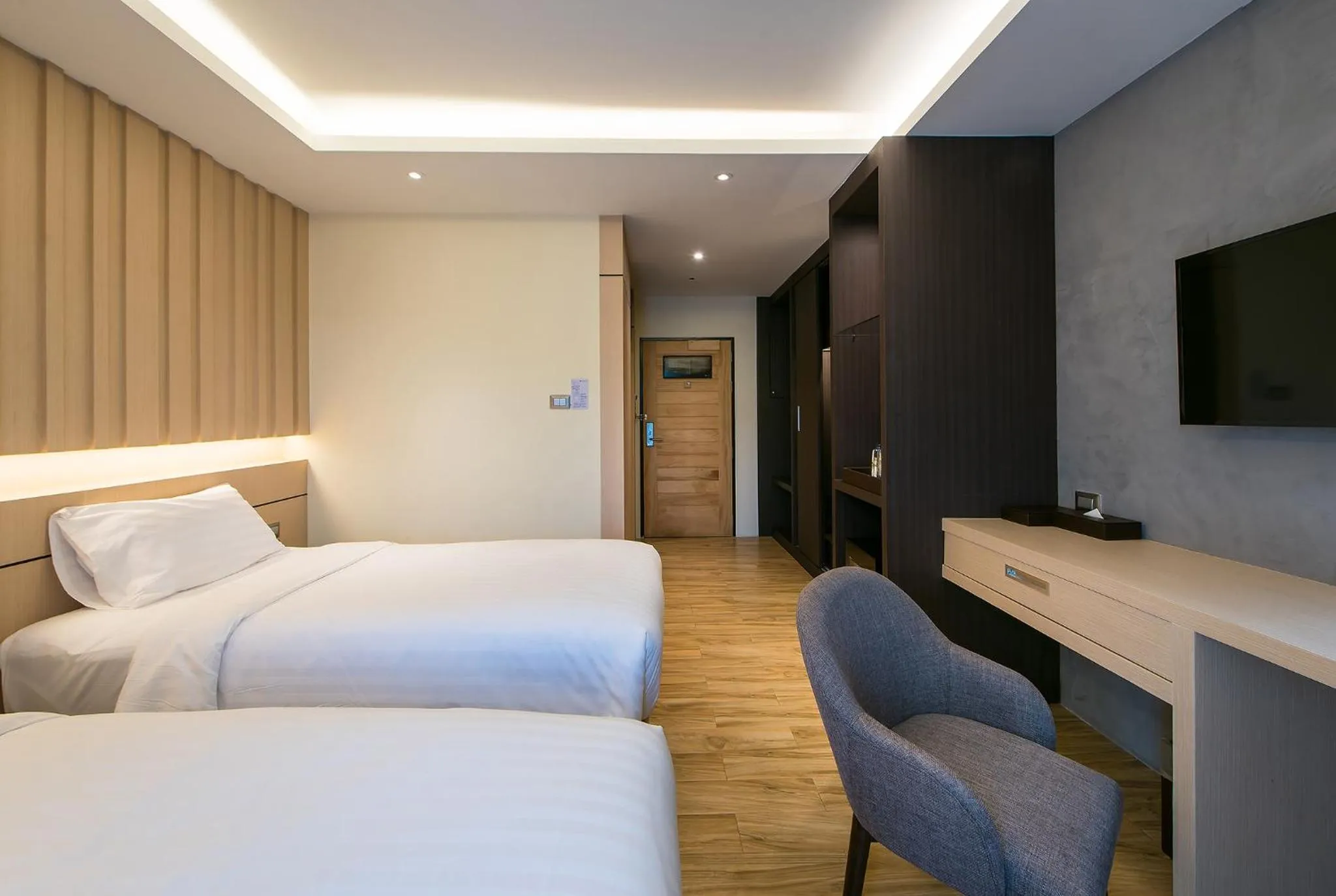 Photo of the whole room, Bed in Nadee 10 Resort & Hotel