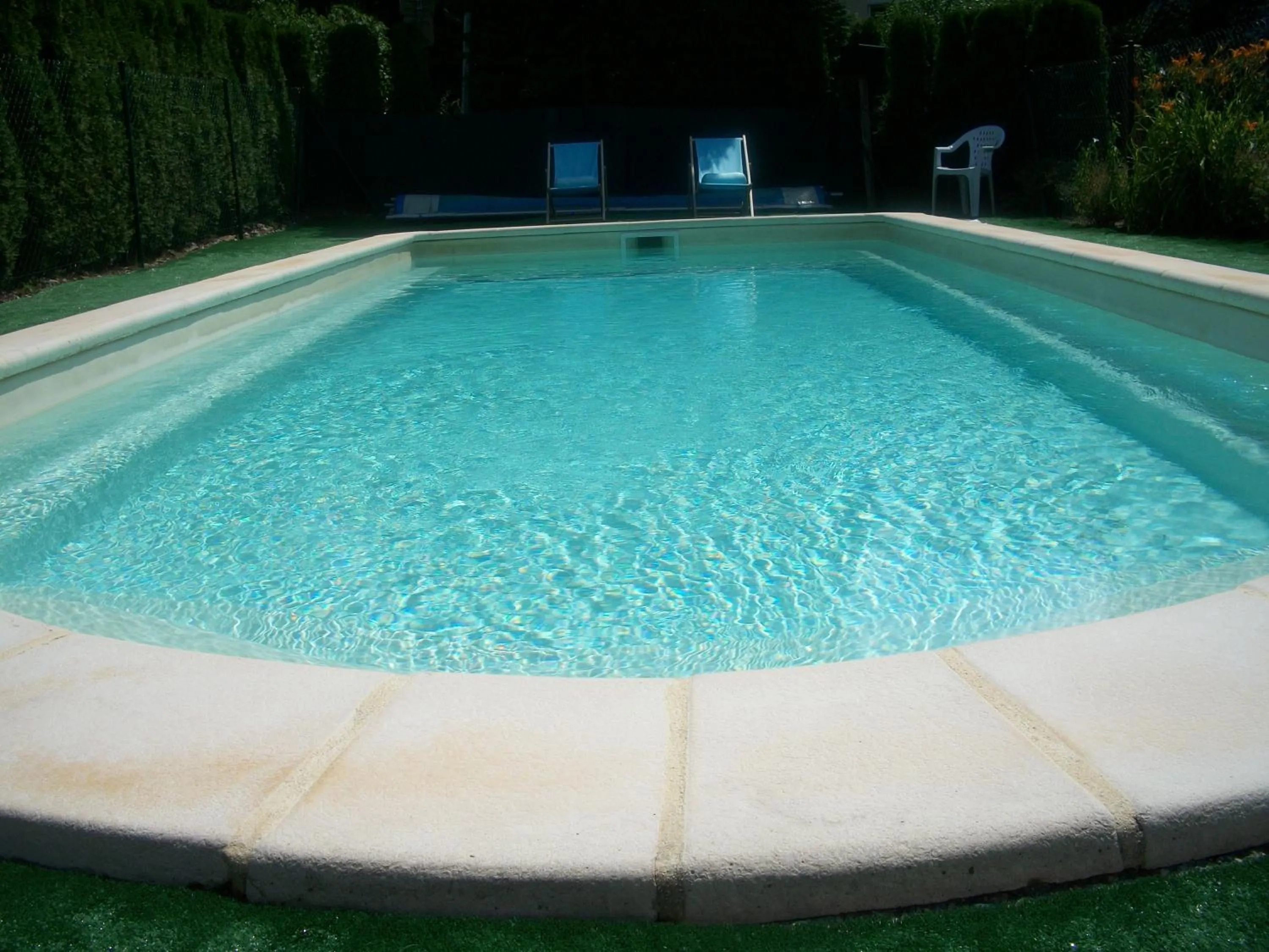 Swimming pool in Chalet Les Aigles