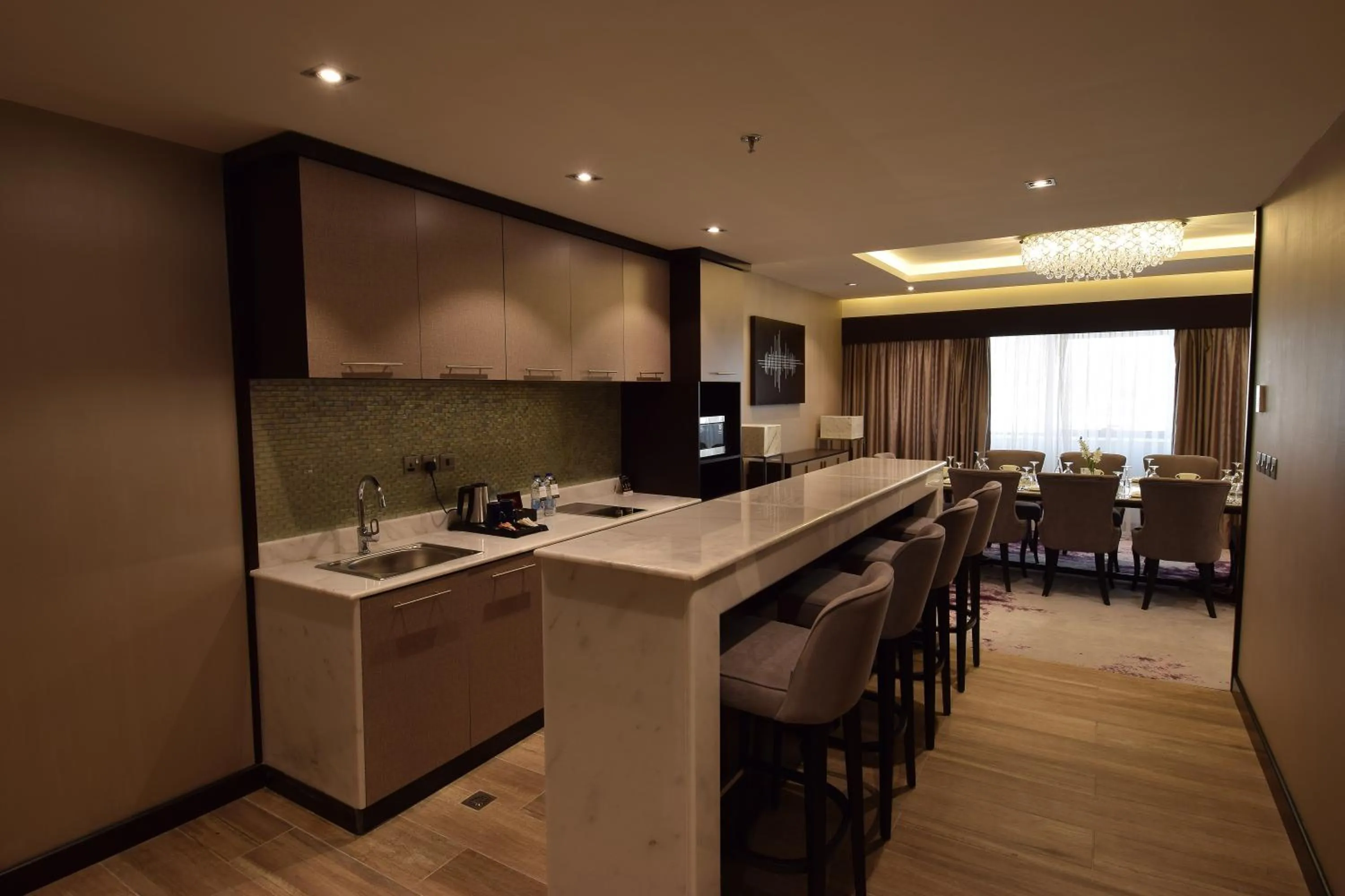 Business facilities in Paradise Elite Hotel Al-Tahlia Jeddah