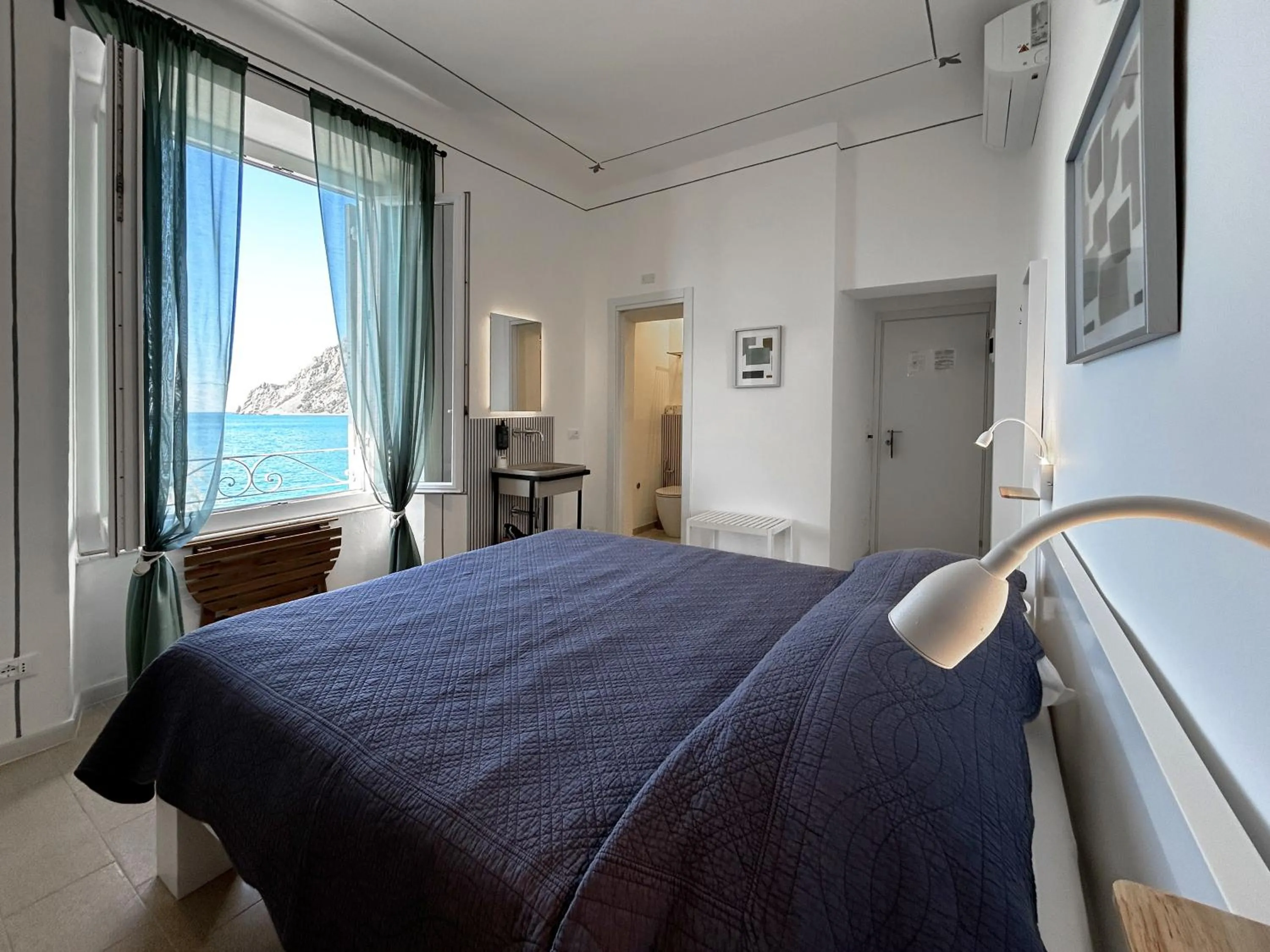 Bed in Hotel Meublè Agavi