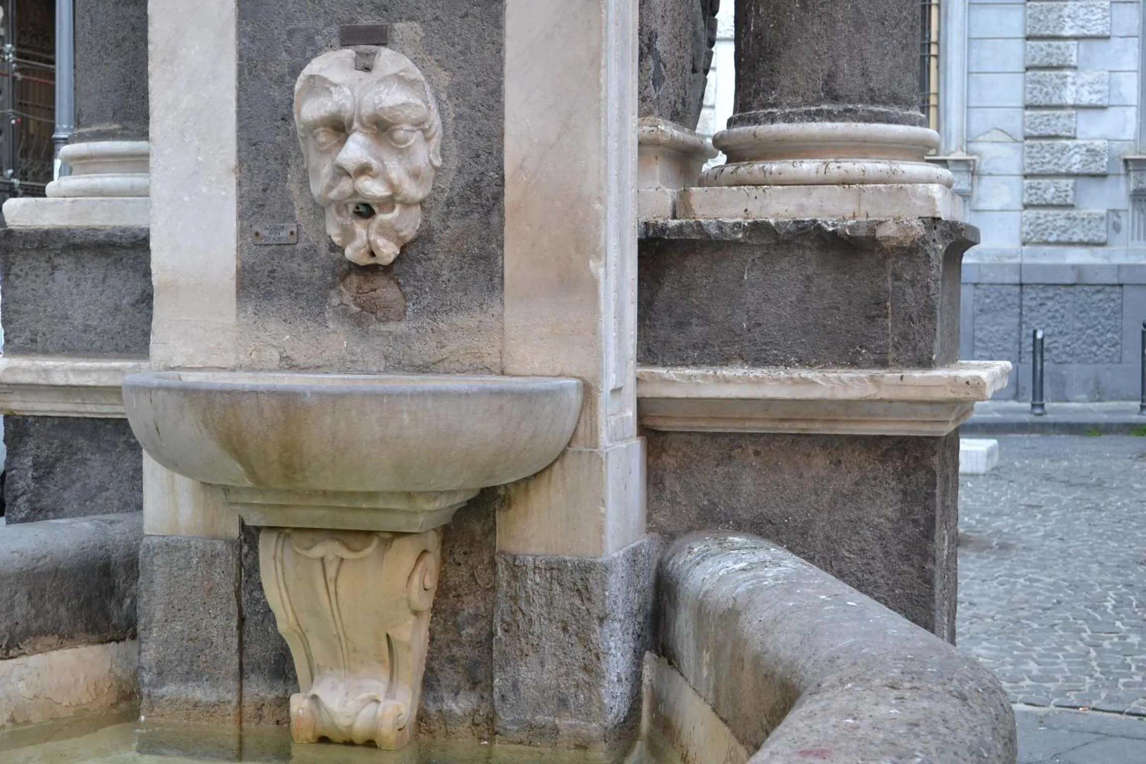 Nearby landmark in Sun Art Naples Rooms