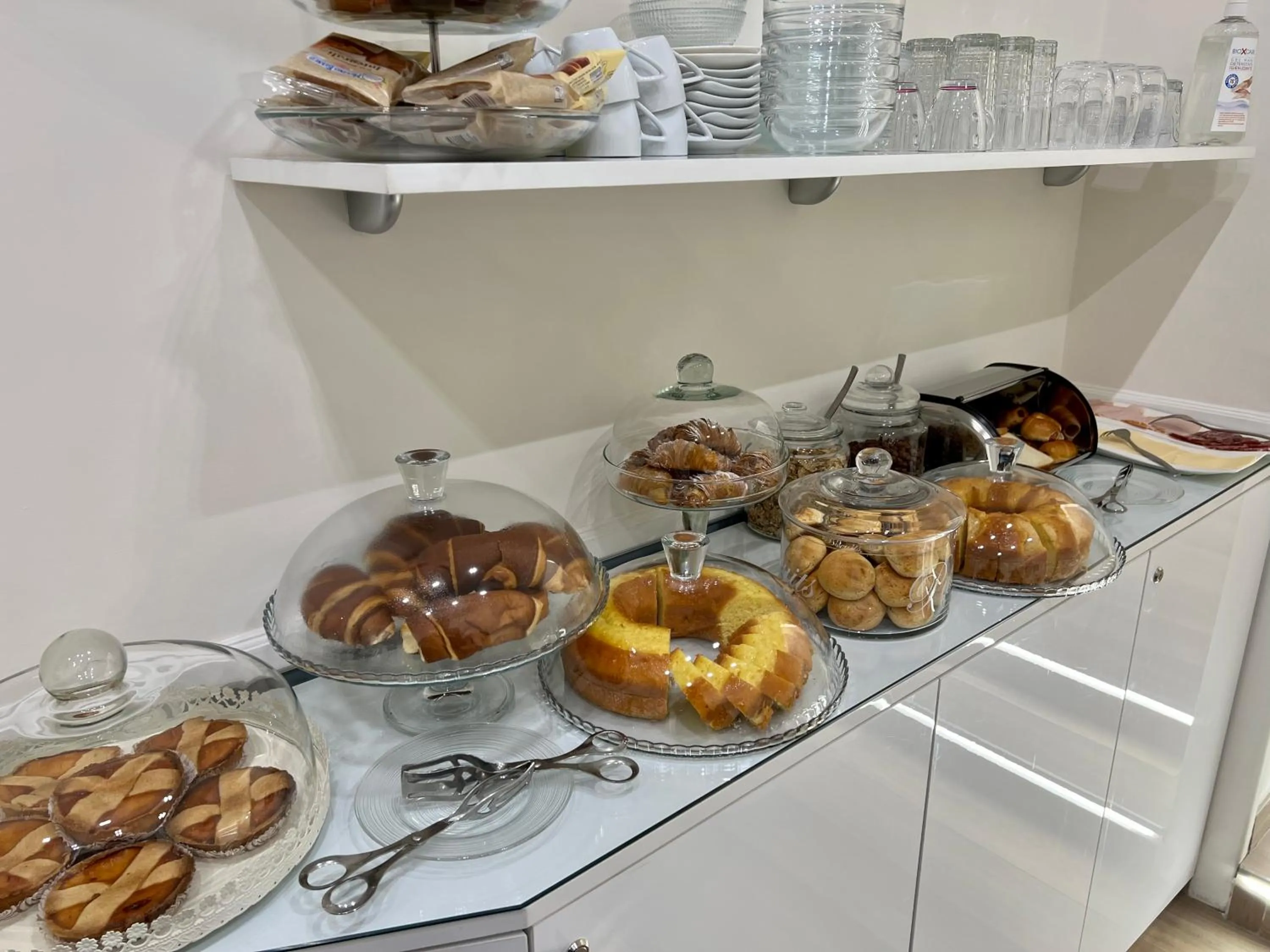 Kitchen or kitchenette in Sun Art Naples Rooms