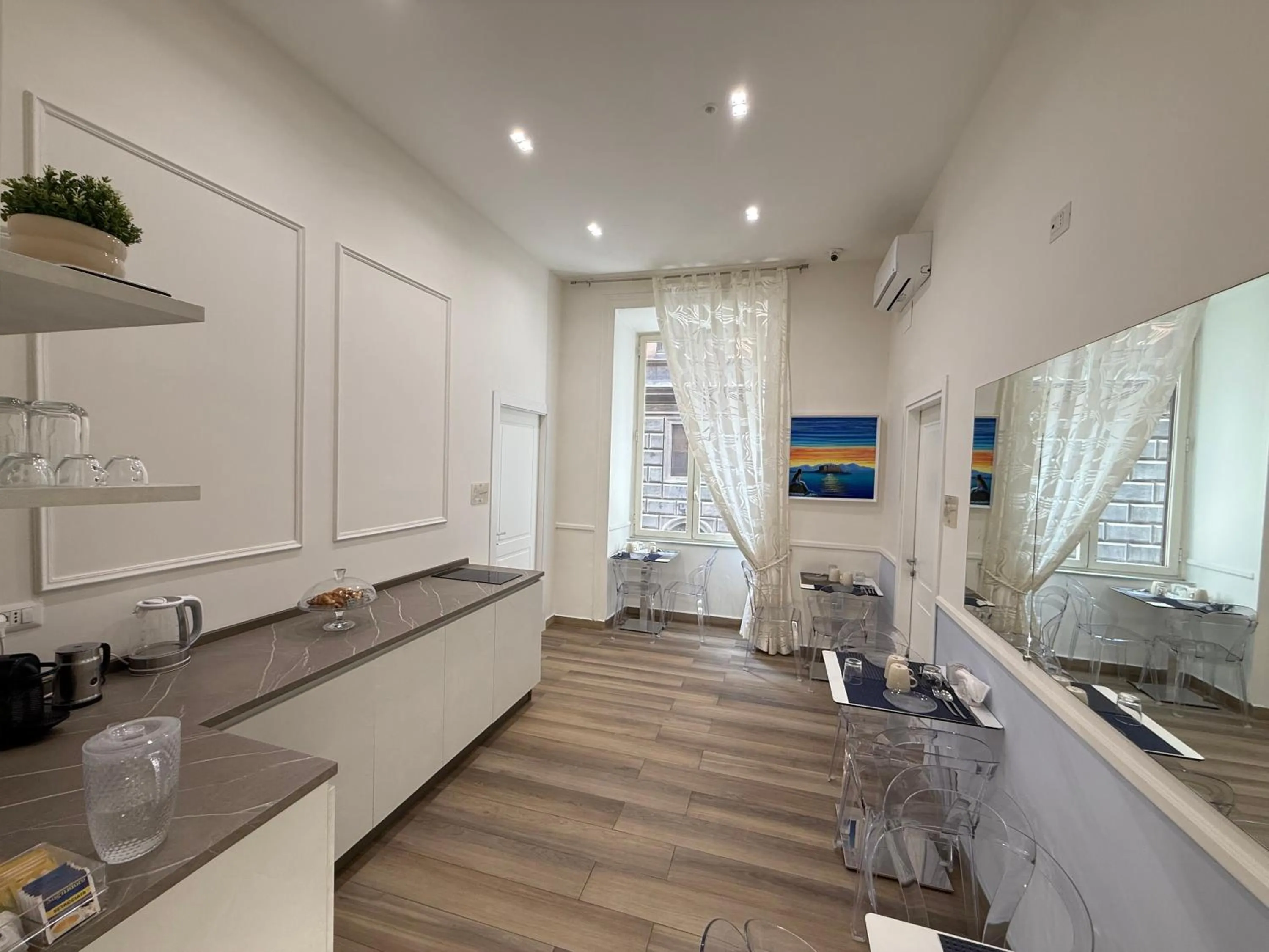 Sun Art Naples Rooms