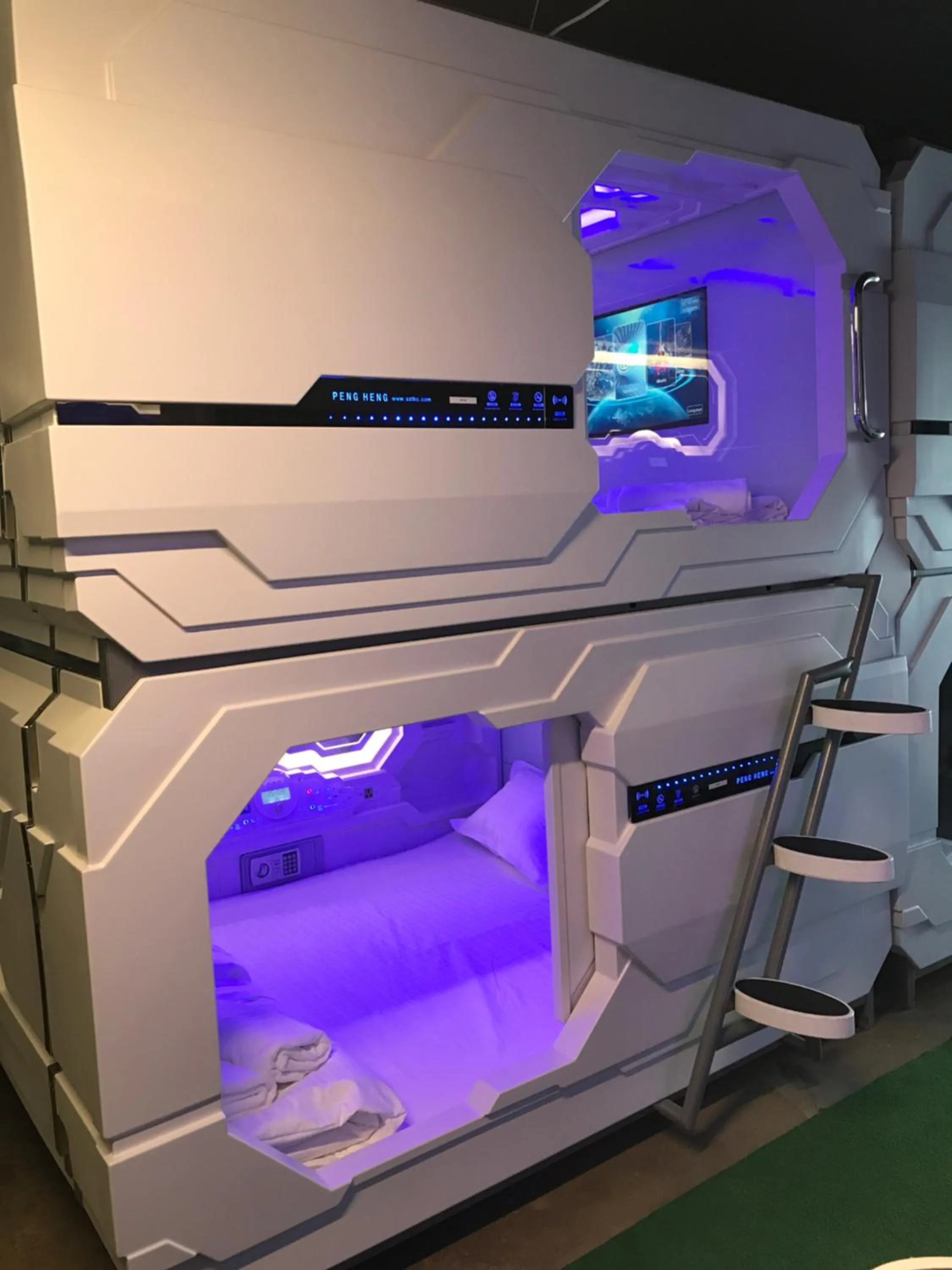 Bed in Hafnarstræti Hostel