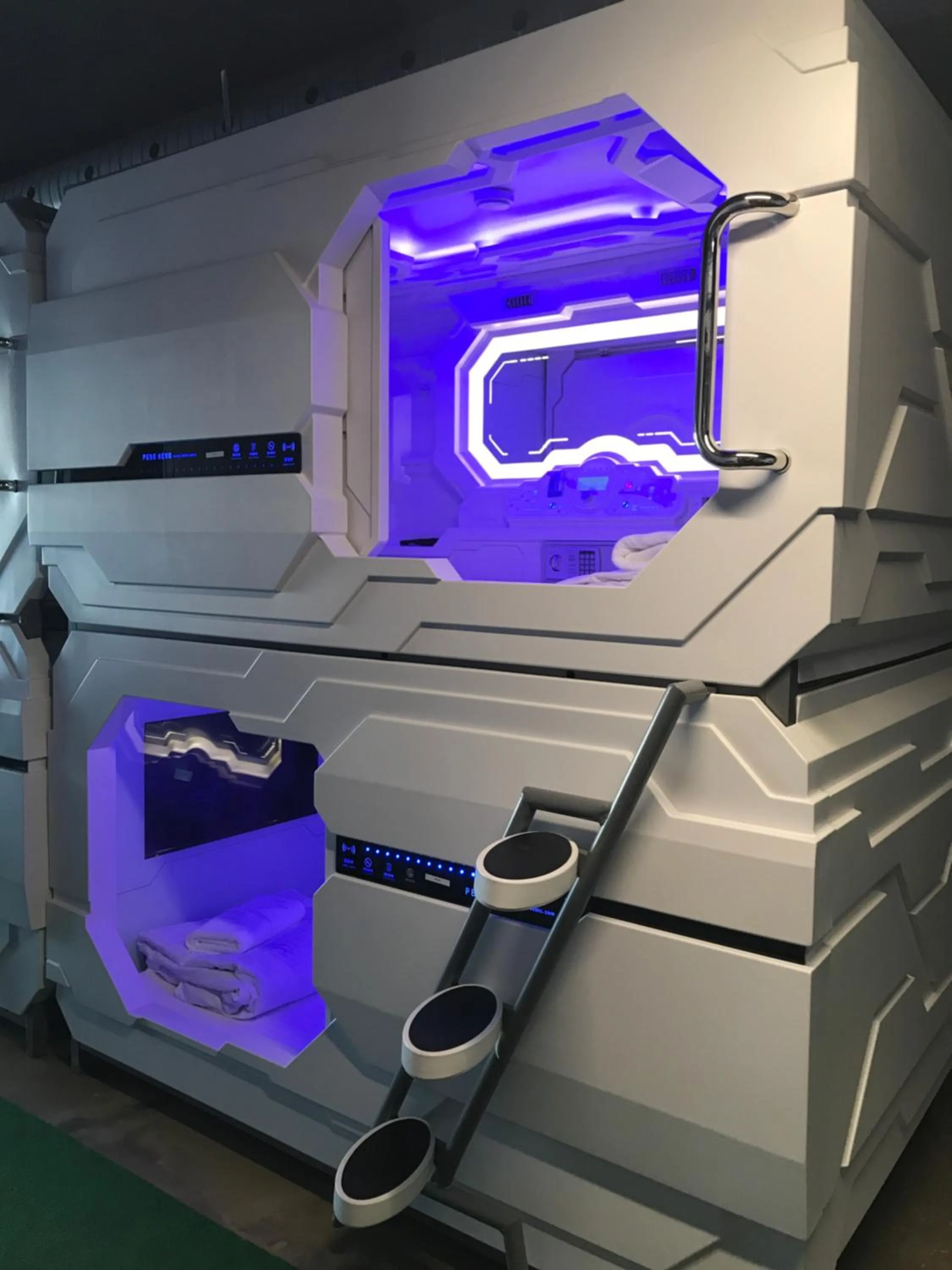 Bed in Hafnarstræti Hostel