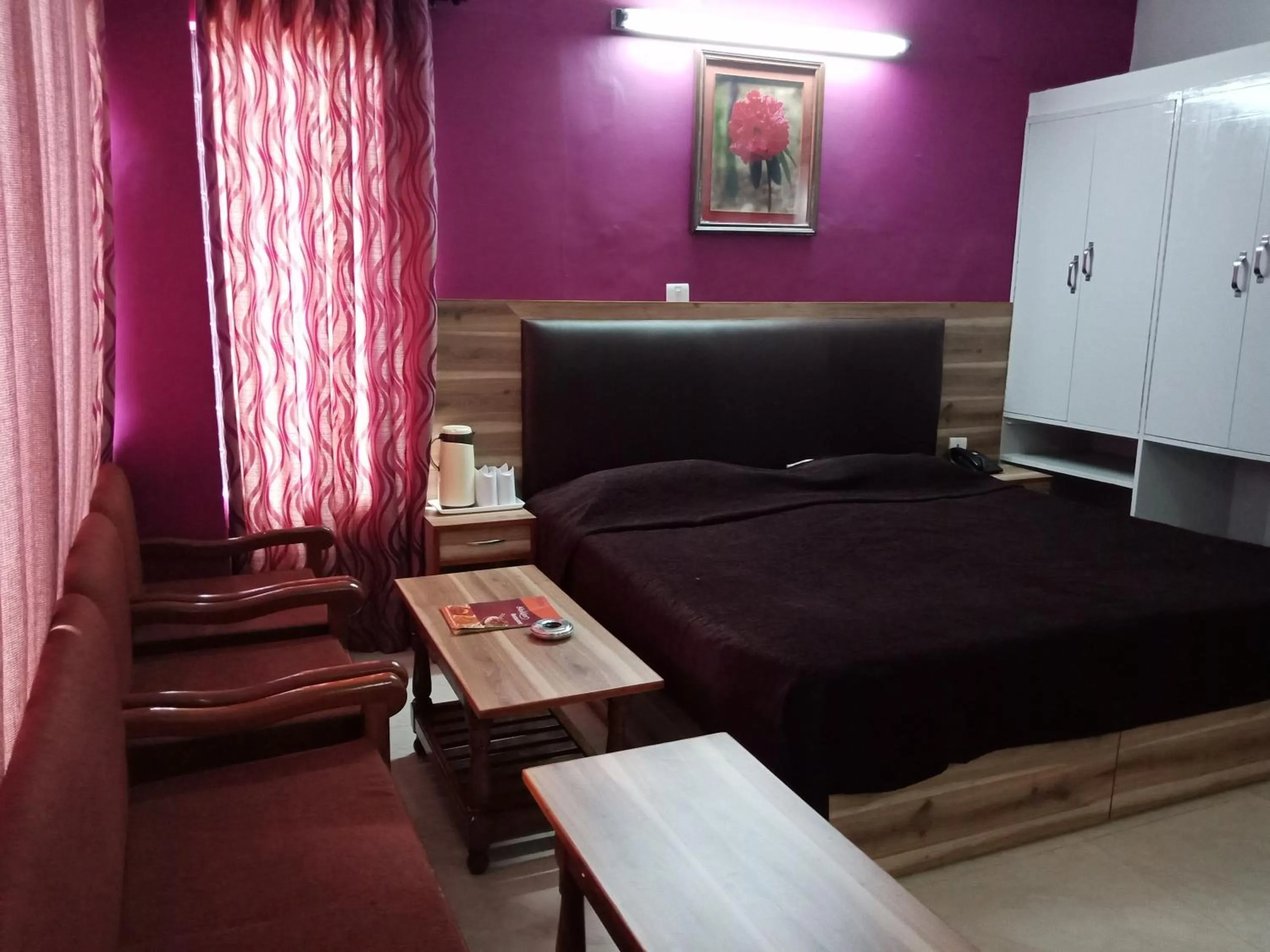 Hotel Shikhar & Restaurant