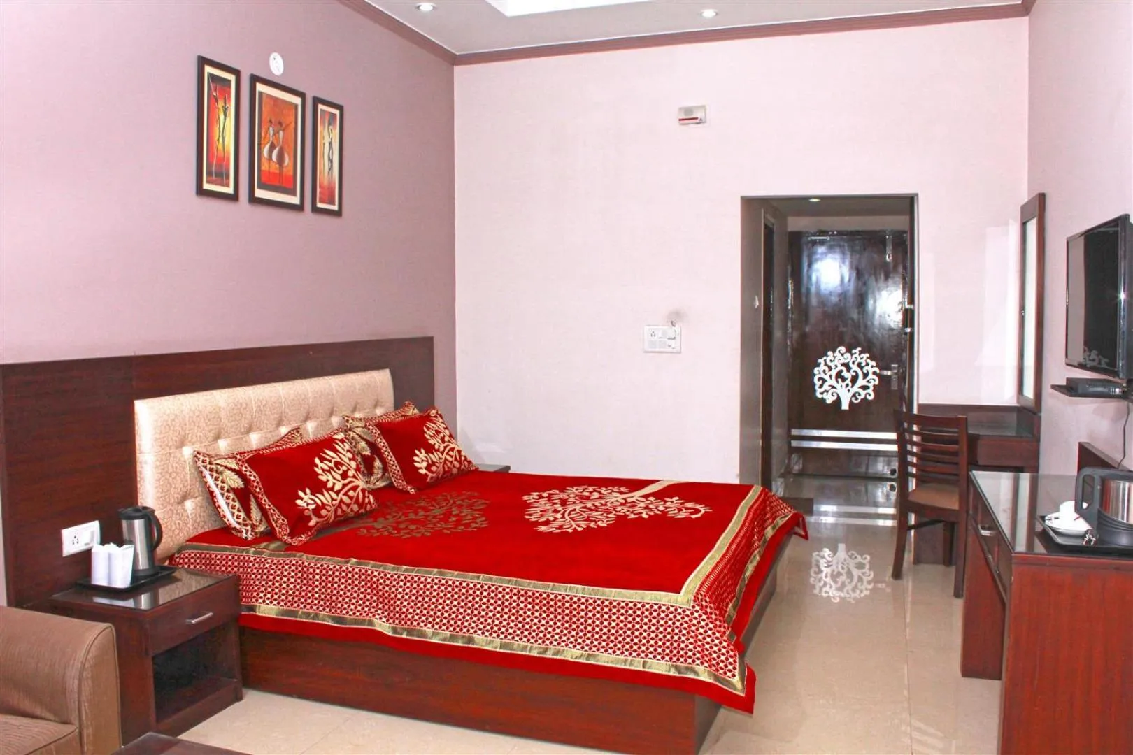 Hotel Shikhar & Restaurant