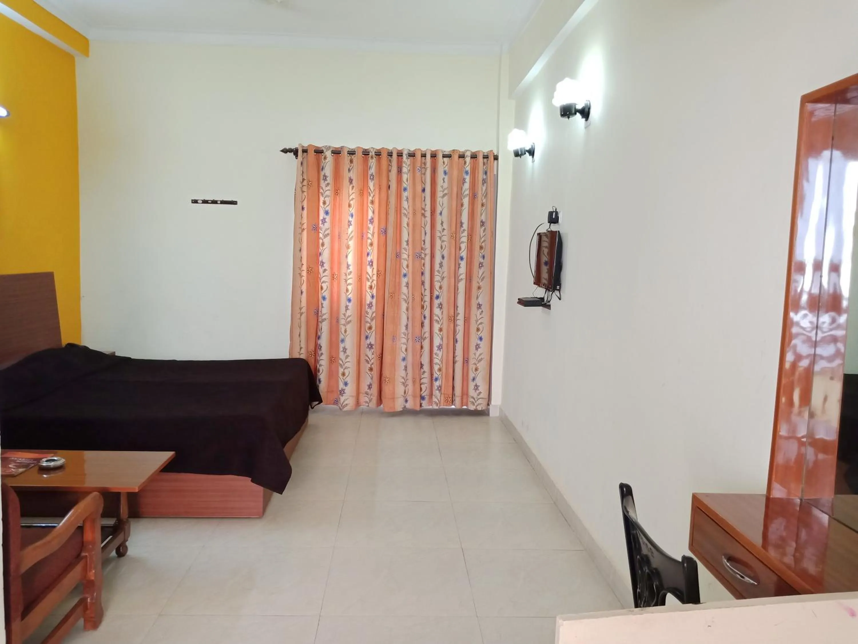 Hotel Shikhar & Restaurant