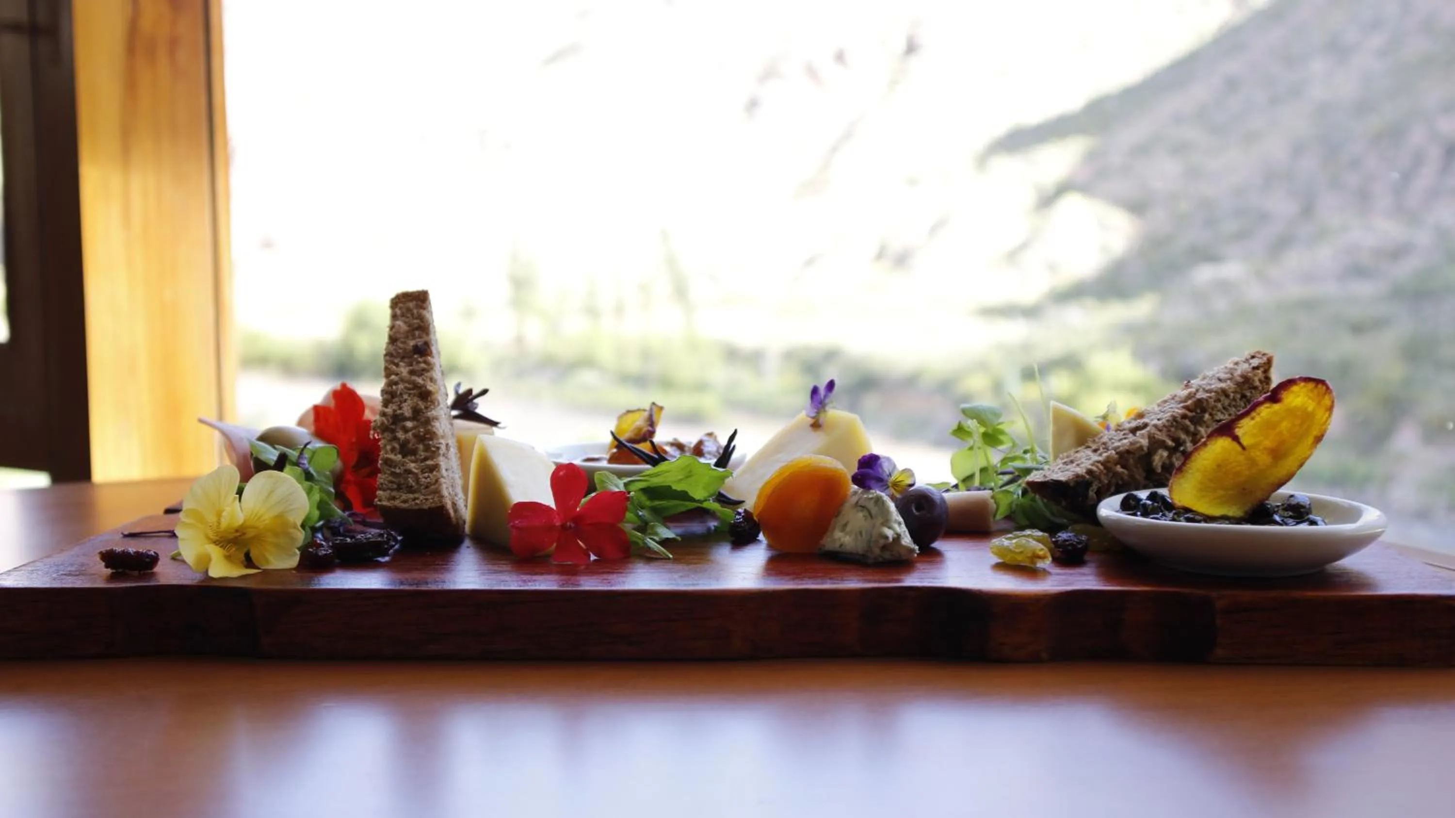 Meals in Taypikala Deluxe Valle Sagrado