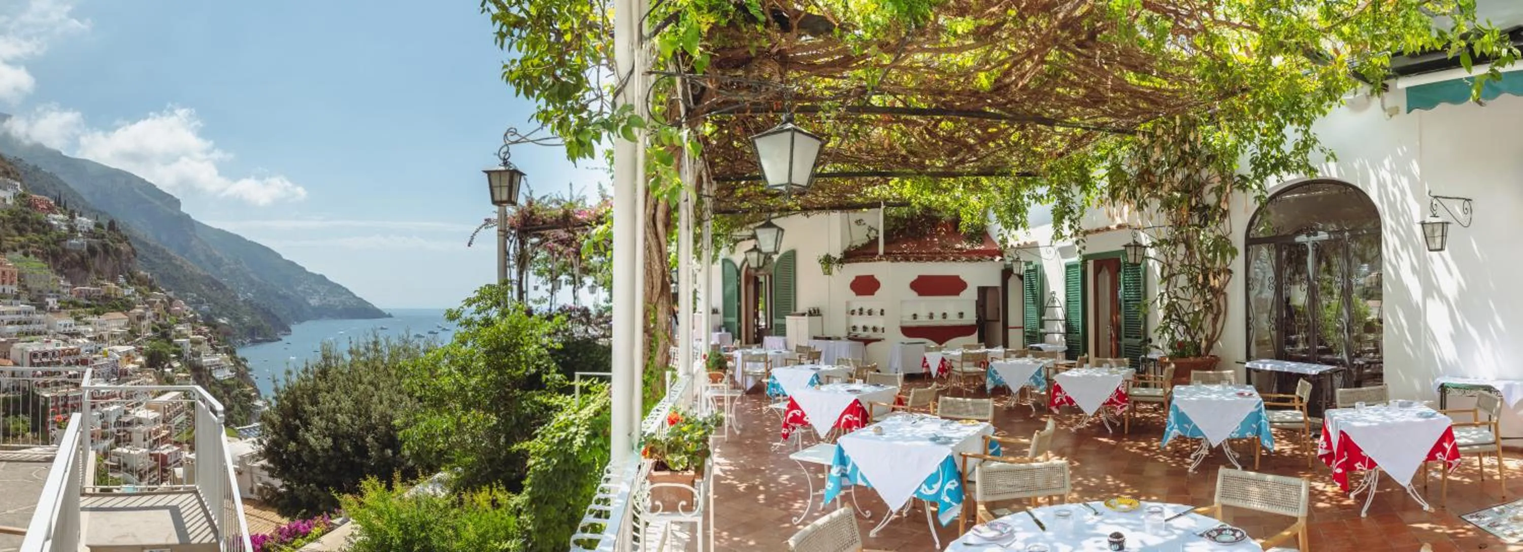 Restaurant/places to eat in Hotel Poseidon