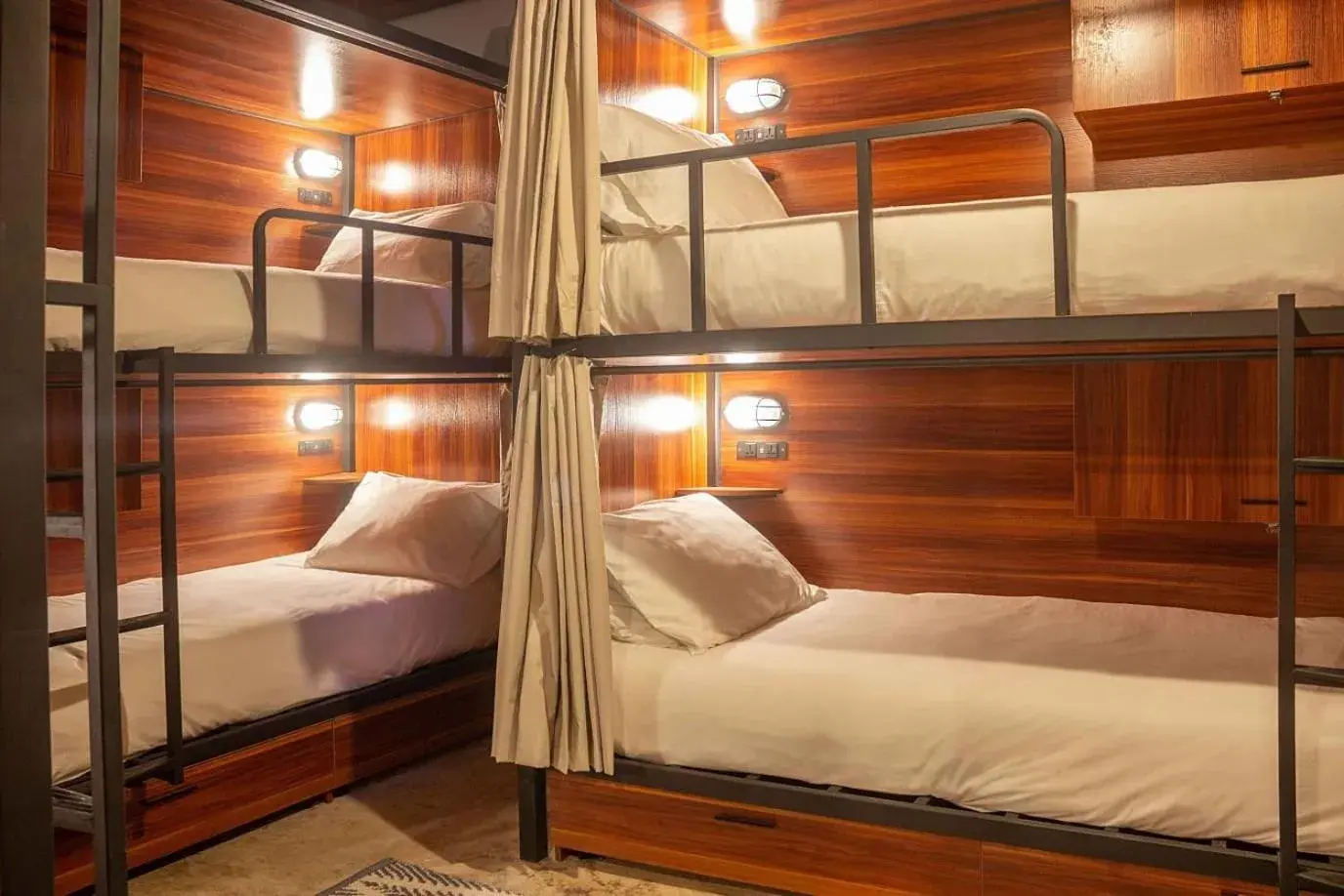 Bed in 8-Bed Mixed Dormitory Room in Selina Poc Na Isla Mujeres Bed in 8-Bed Mixed Dormitory Room in Selina Poc Na Isla Mujeres