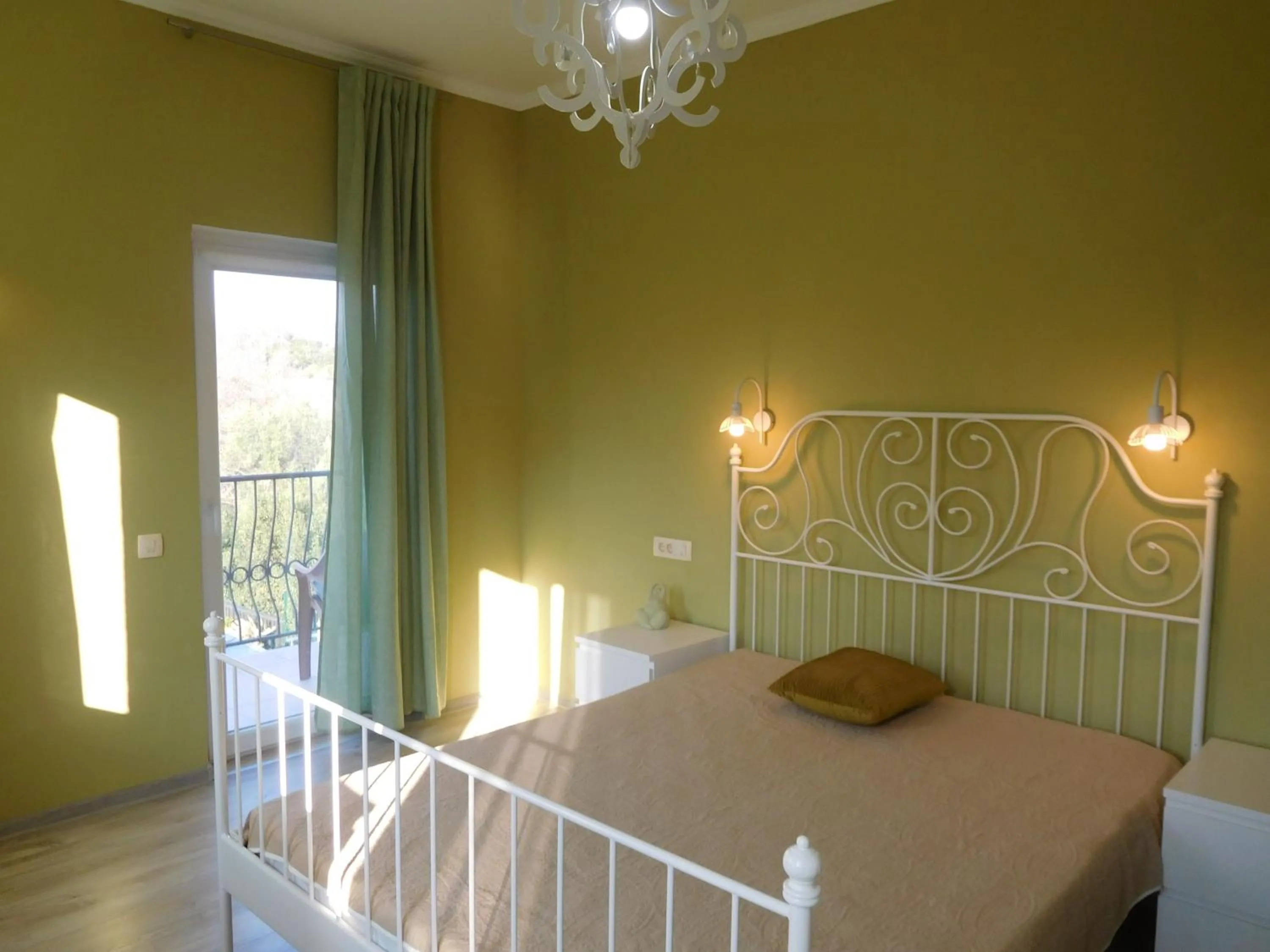 Bed in Apartments Sunrise