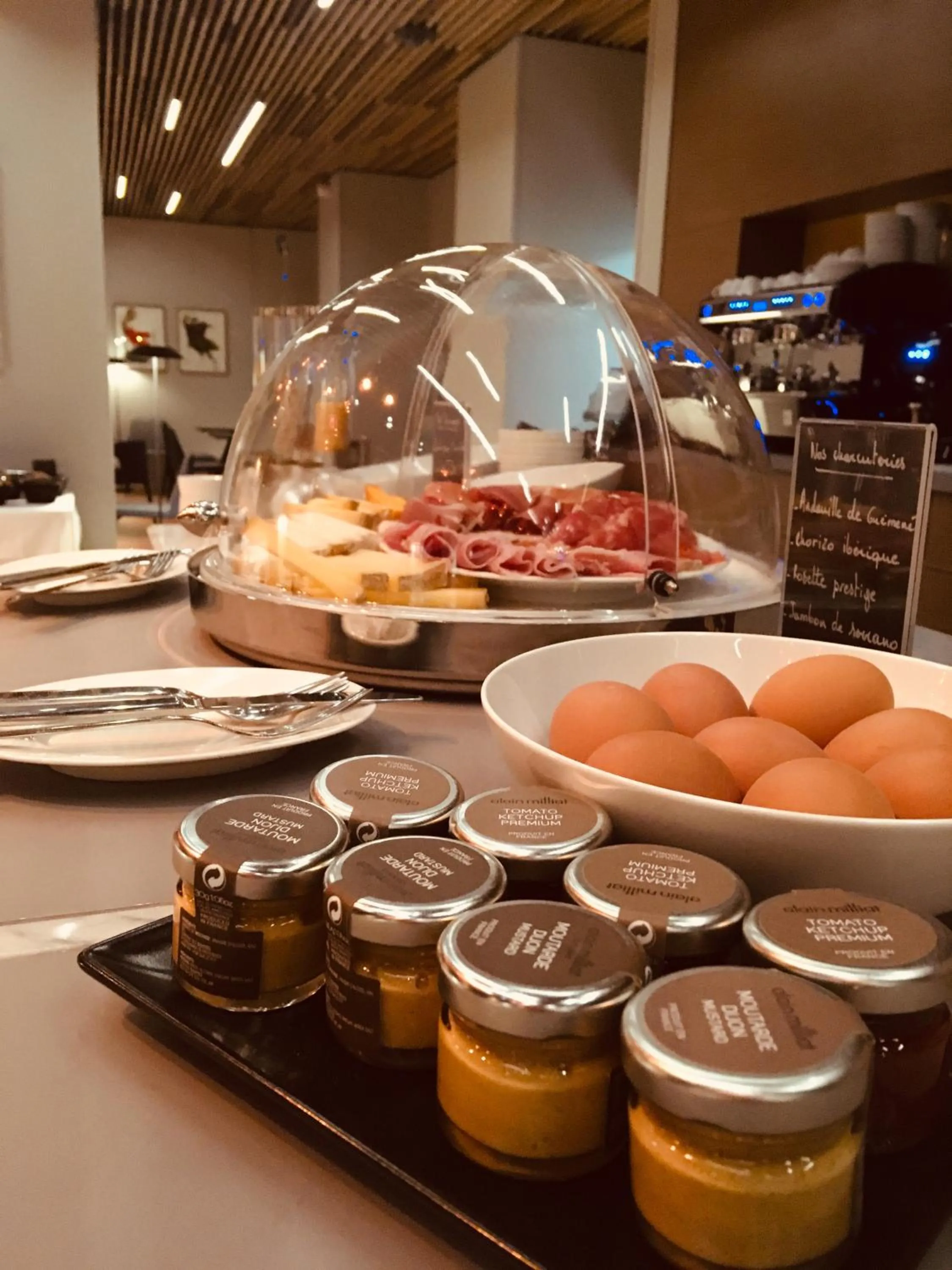 Restaurant/places to eat in Golden Tulip Saint Malo– Le Grand Bé