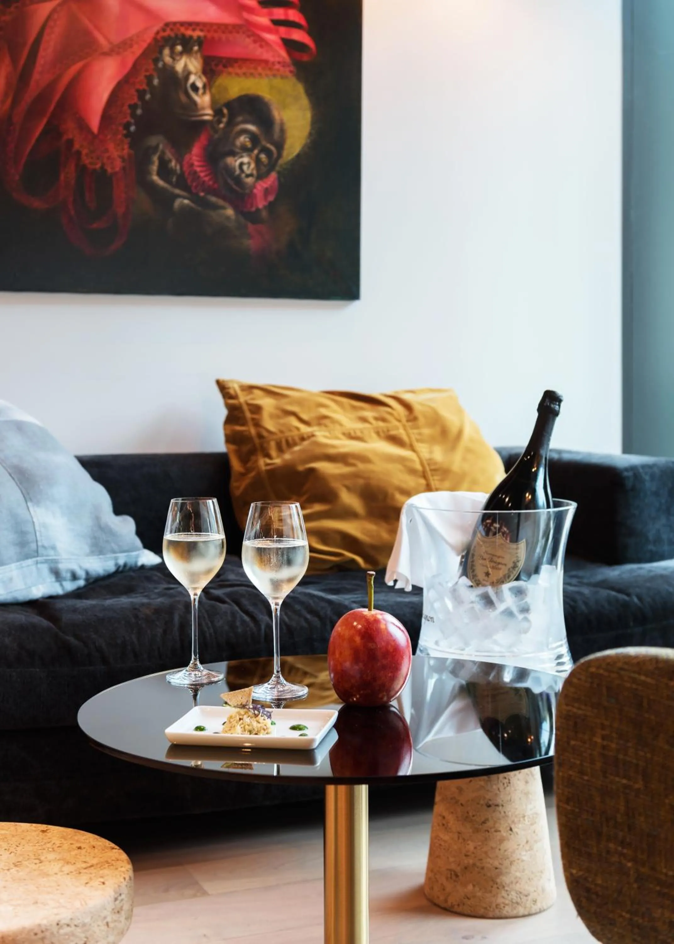 Lounge or bar in Golden Tulip Saint Malo– Le Grand Bé