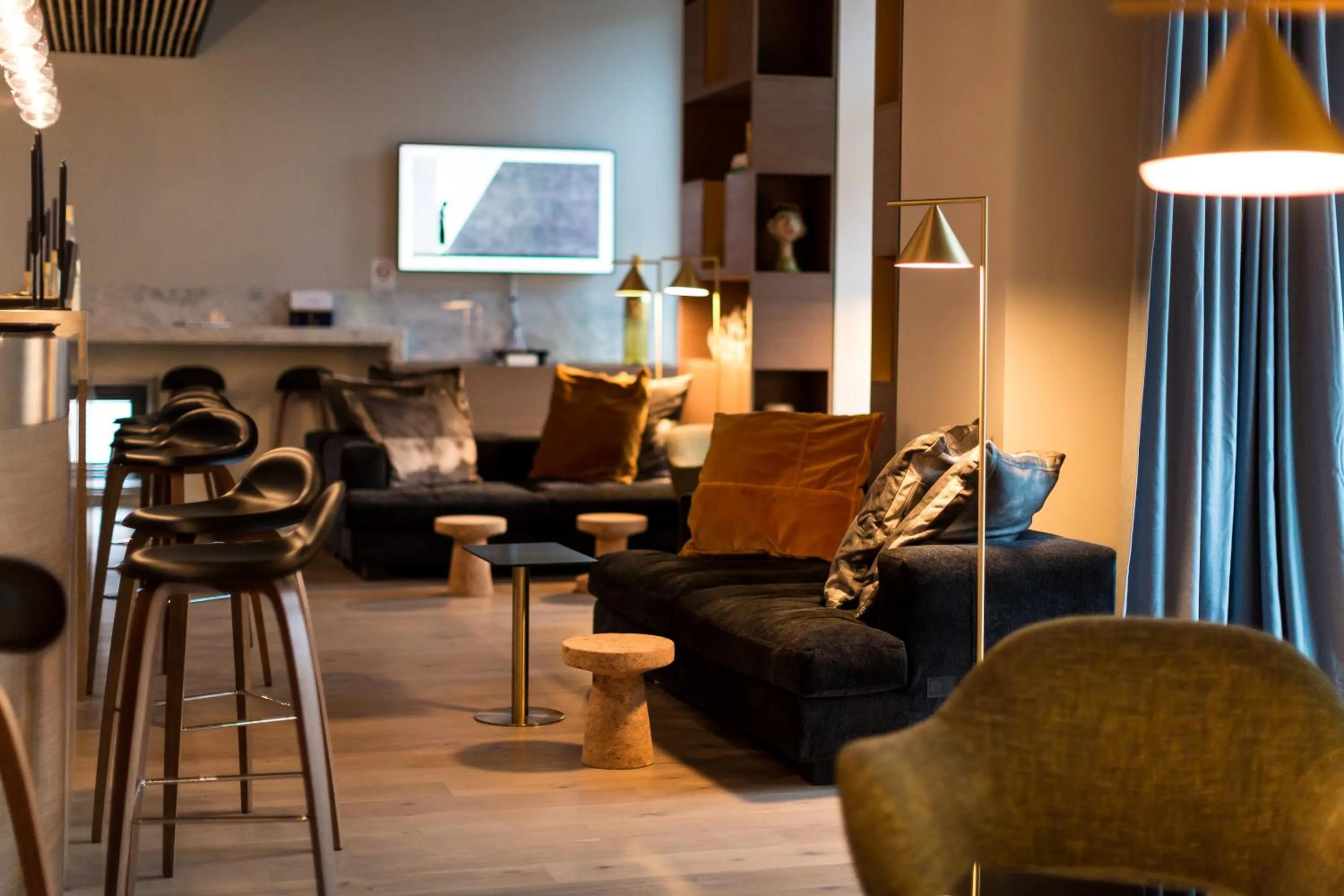 Lounge or bar in Golden Tulip Saint Malo– Le Grand Bé