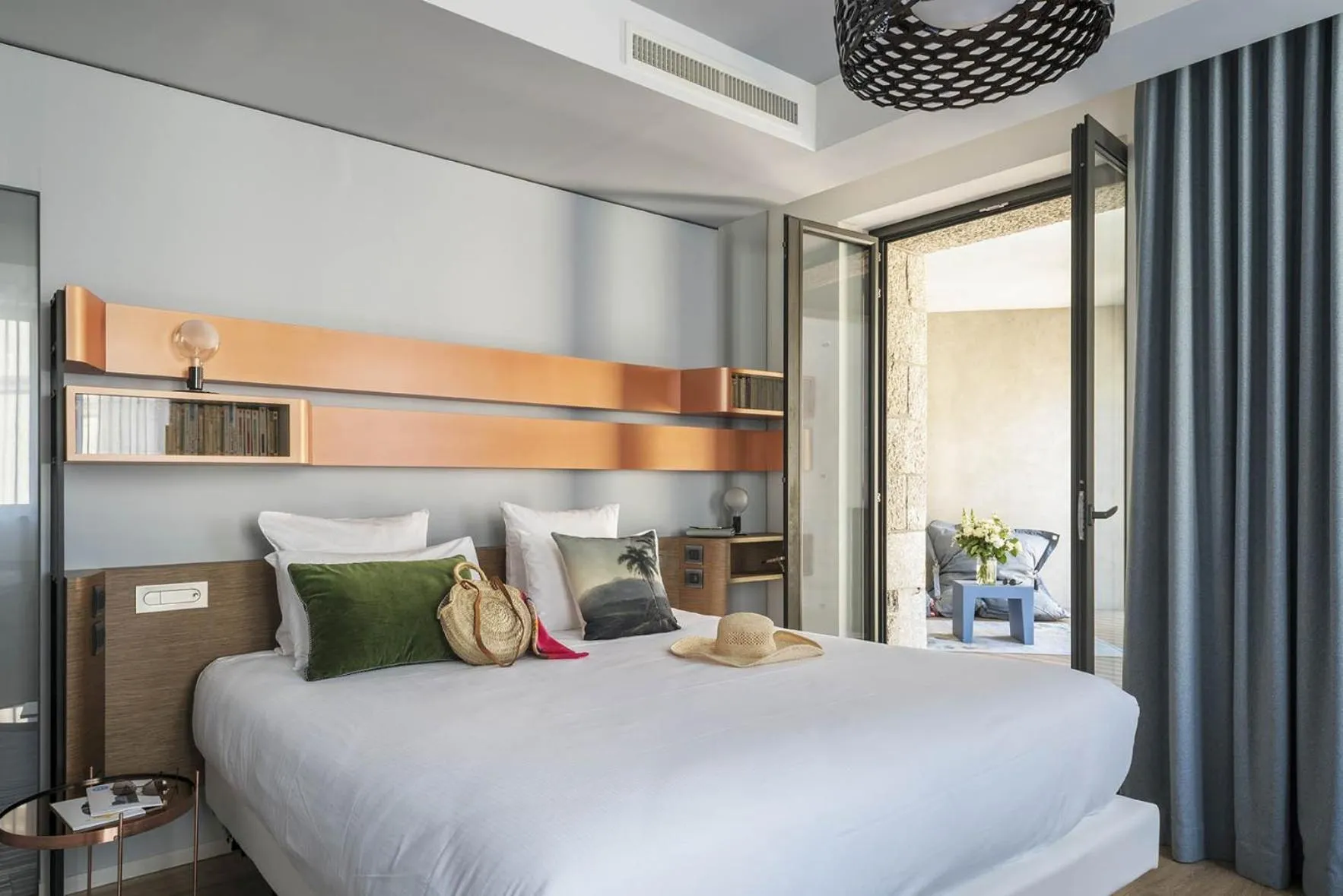 children, Bed in Golden Tulip Saint Malo– Le Grand Bé