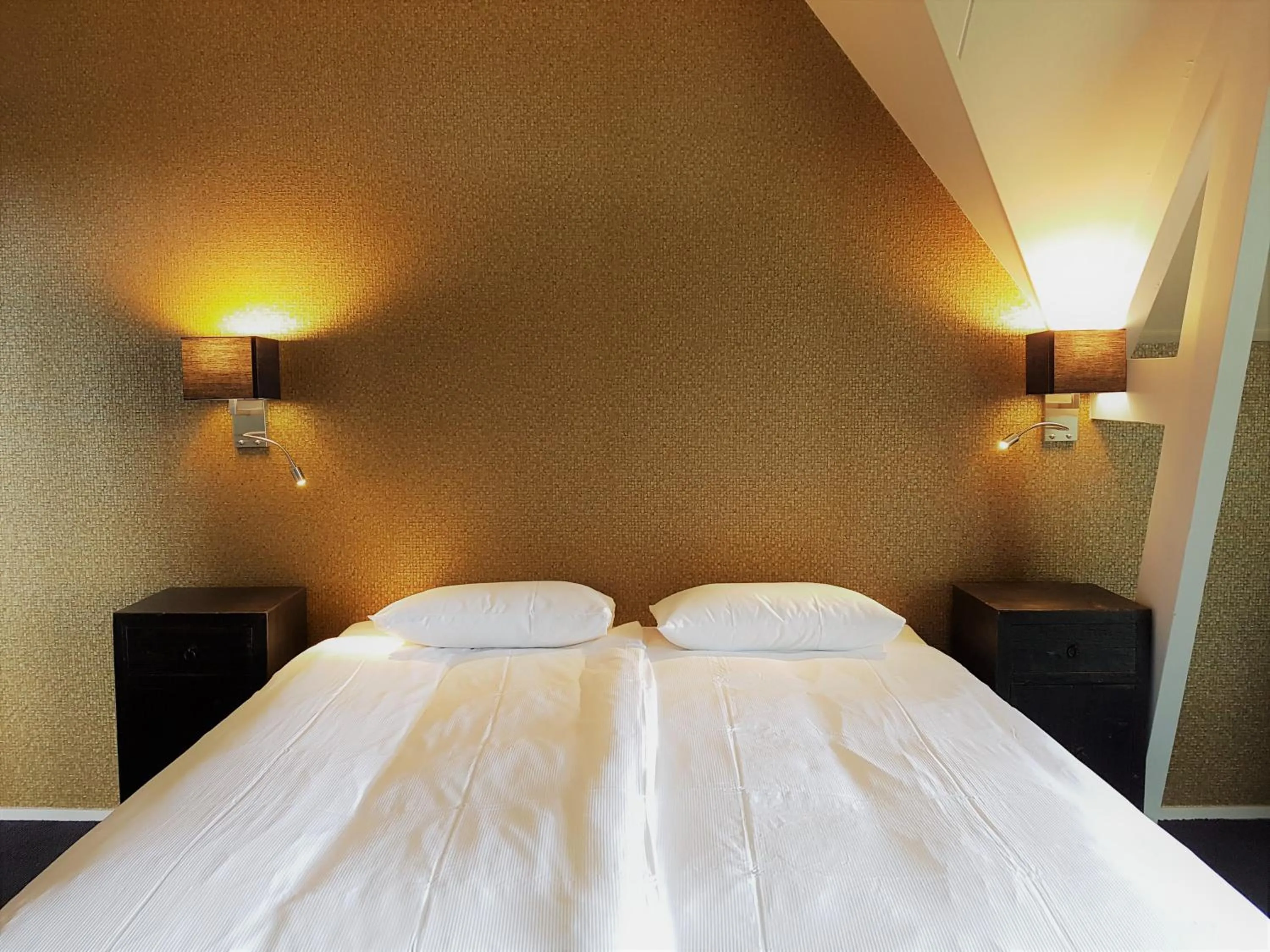 Bedroom, Bed in Rijksmonument Hotel de Sprenck - including free private parking