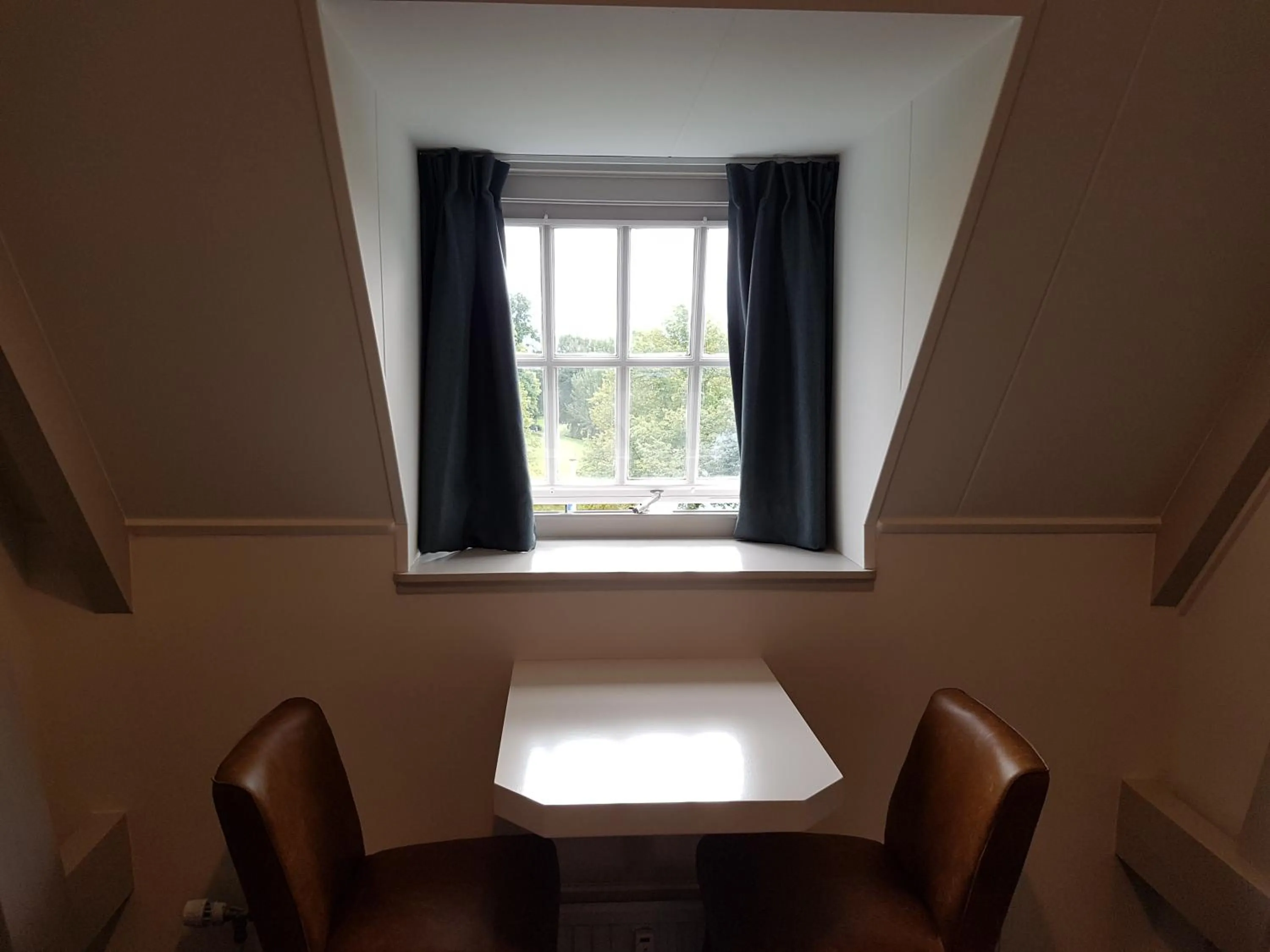 Bedroom in Rijksmonument Hotel de Sprenck - including free private parking