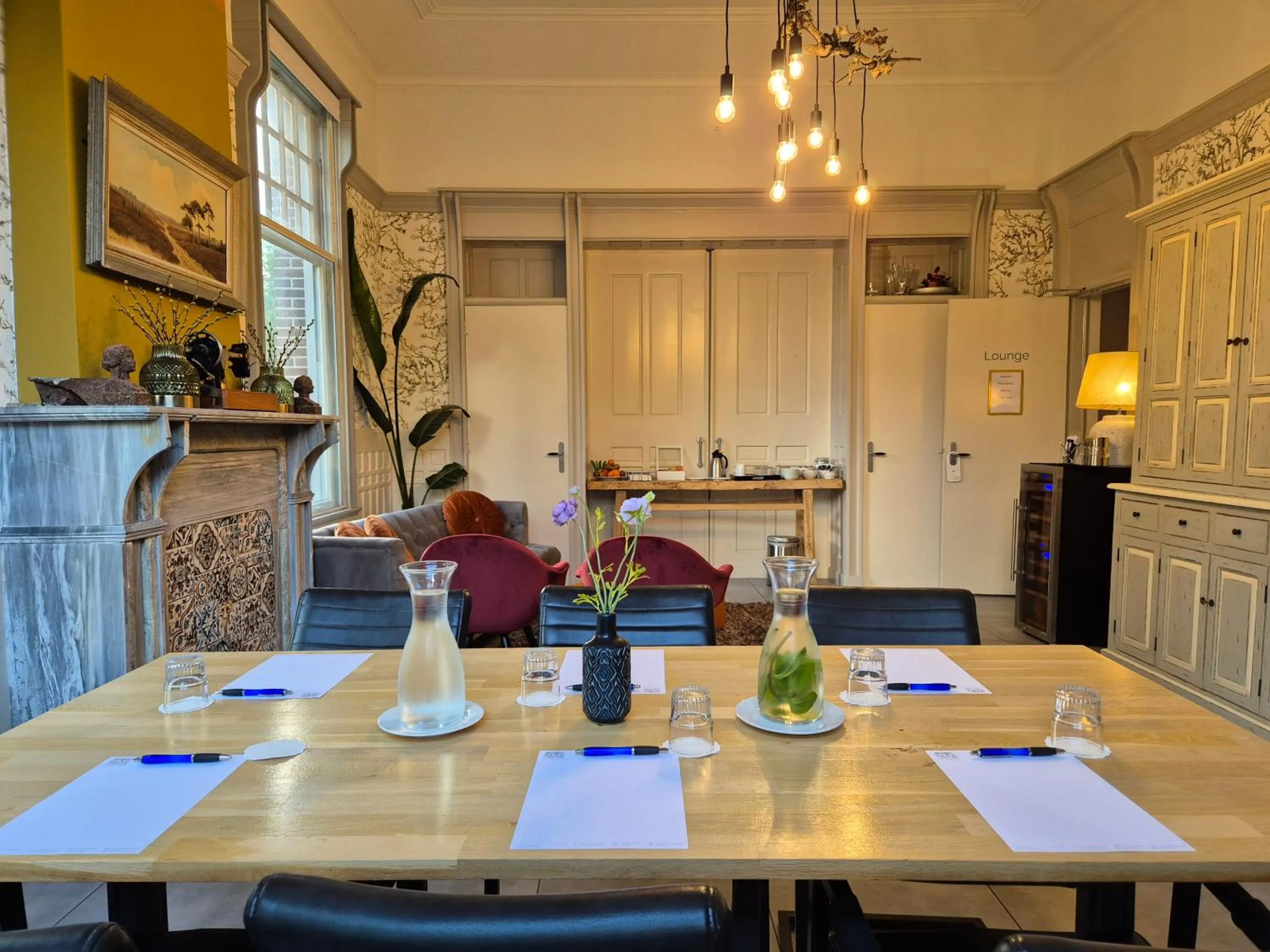 Meeting/conference room in Rijksmonument Hotel de Sprenck - including free private parking