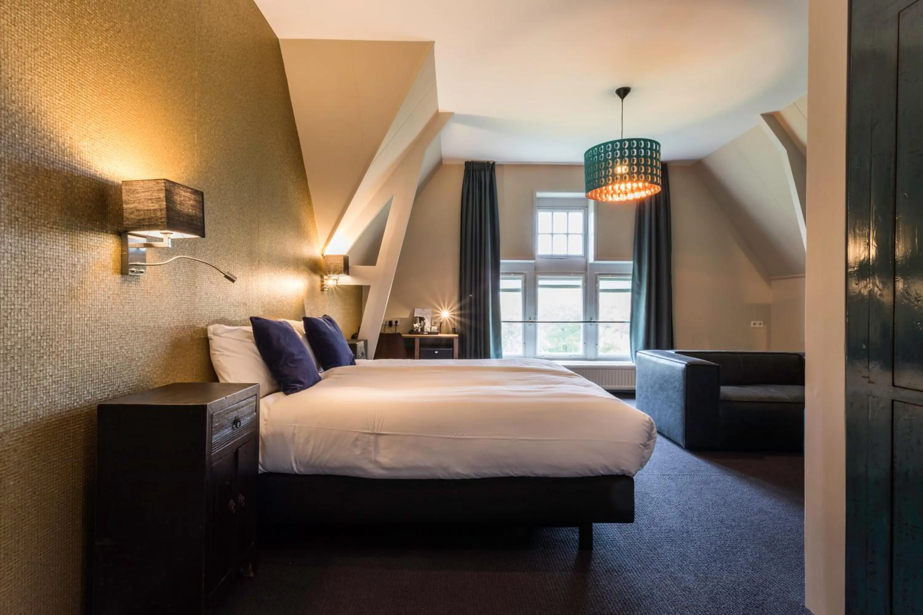 Bedroom, Bed in Rijksmonument Hotel de Sprenck - including free private parking