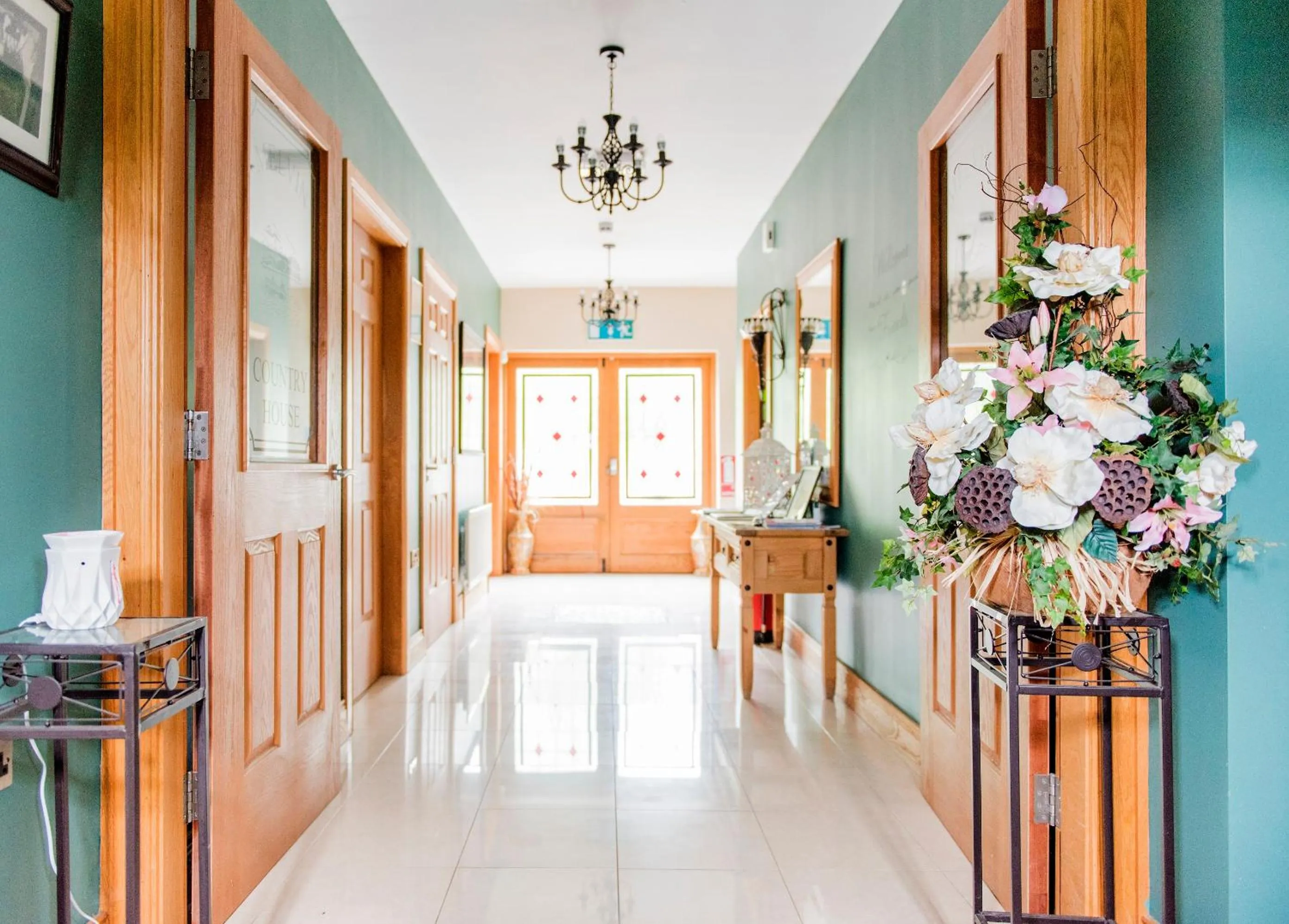 Facade/entrance in Melvin Country House