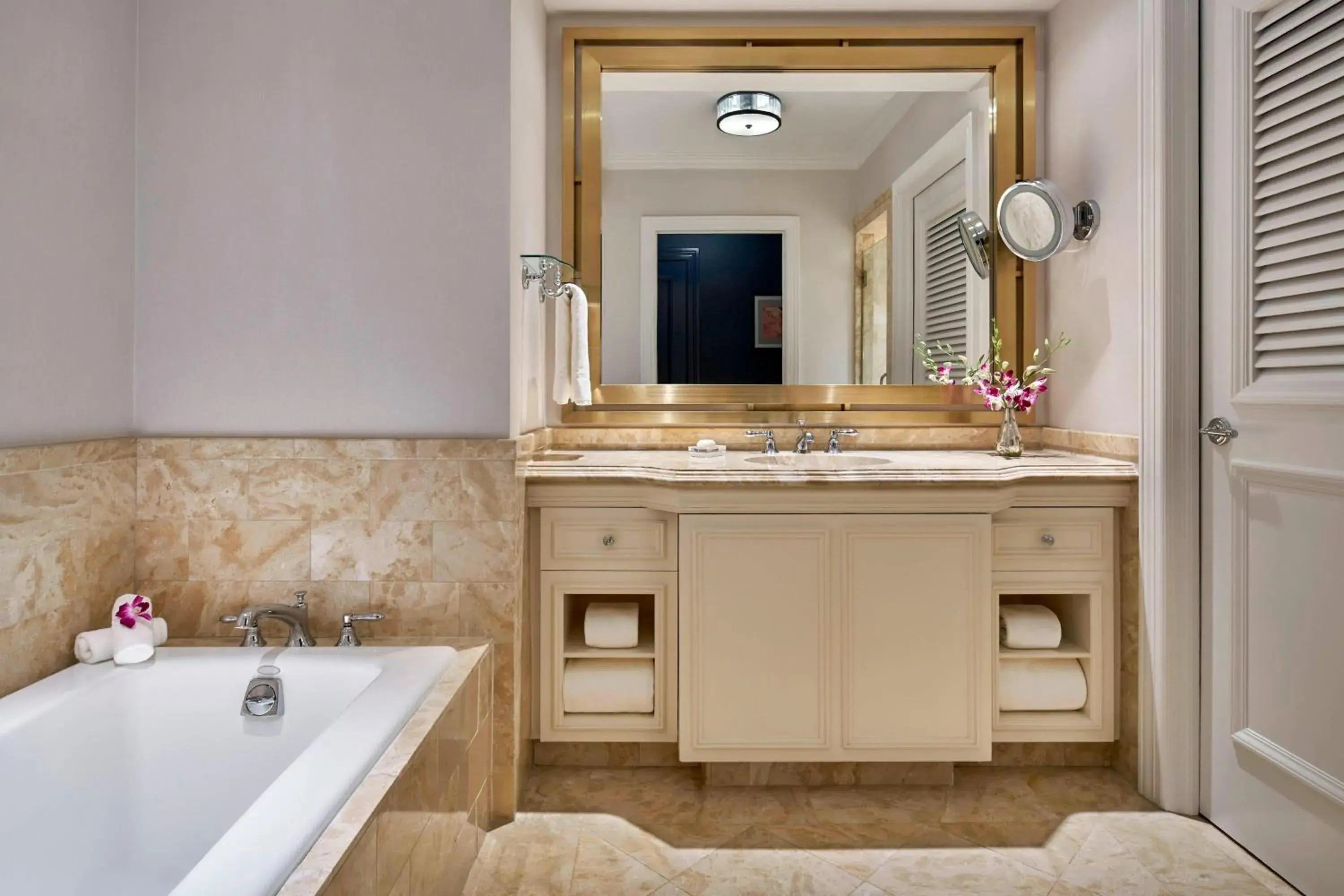 Deluxe Double Room, Guest room, 2 Double in The Ritz-Carlton, Washington, D.C. Deluxe Double Room, Guest room, 2 Double in The Ritz-Carlton, Washington, D.C.