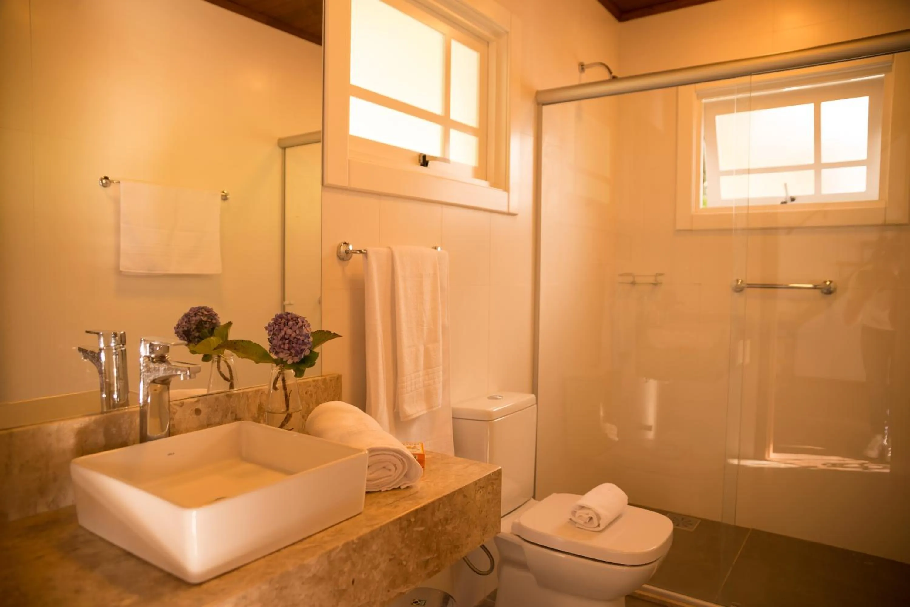 Toilet in Pousada La Vista