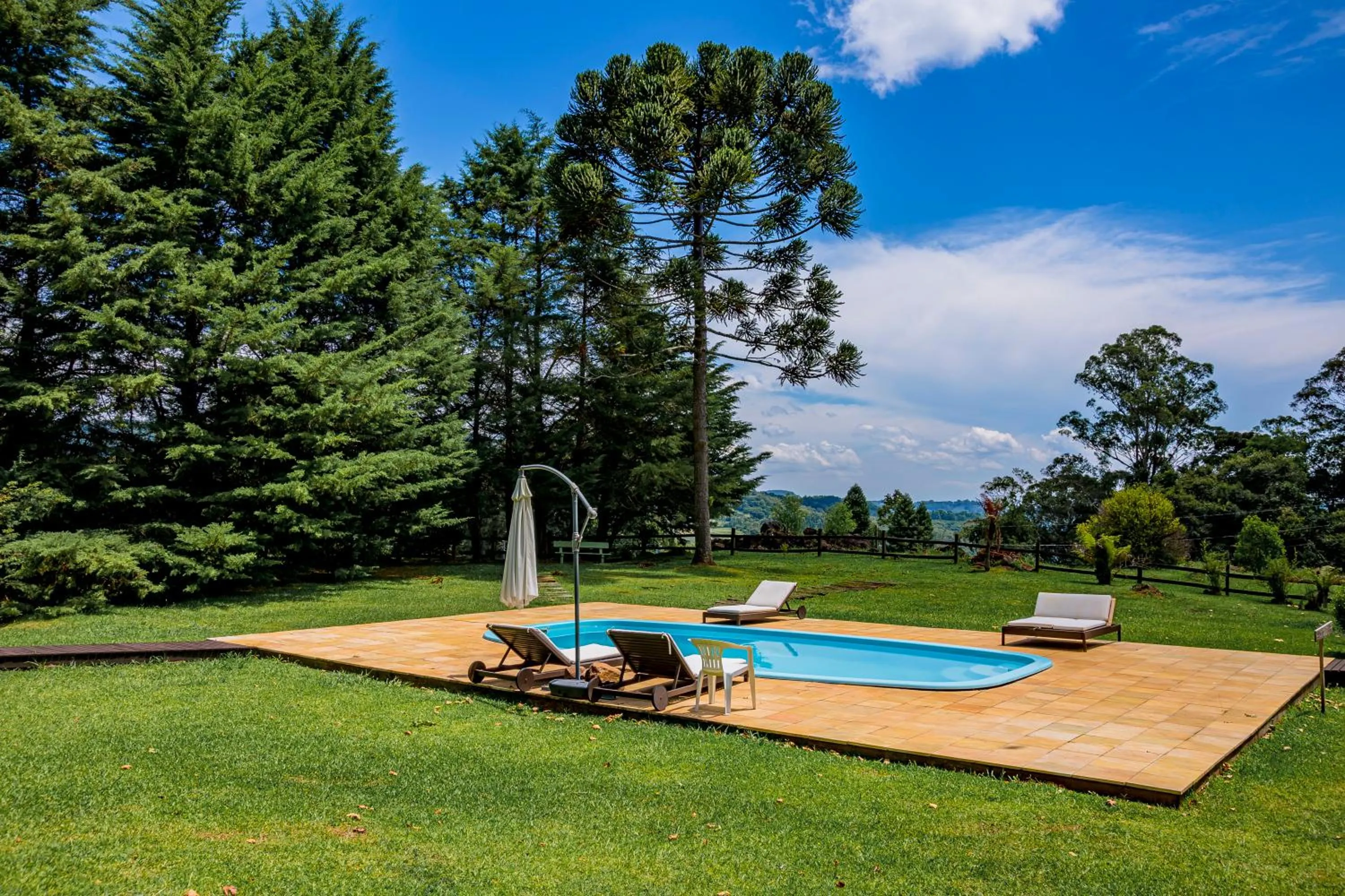 Pool view in Pousada La Vista