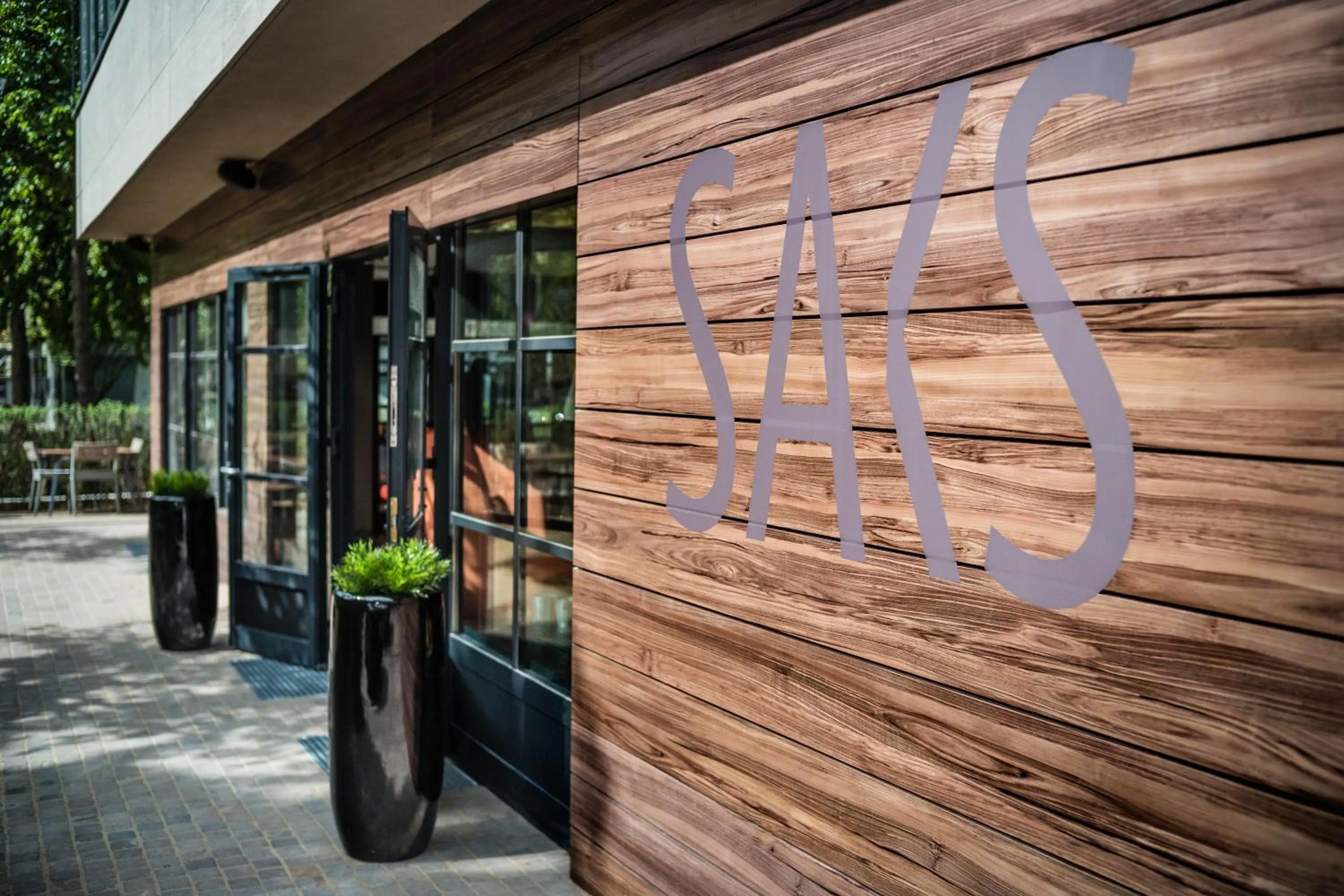 Facade/entrance in SAKS Urban Design Hotel Frankfurt