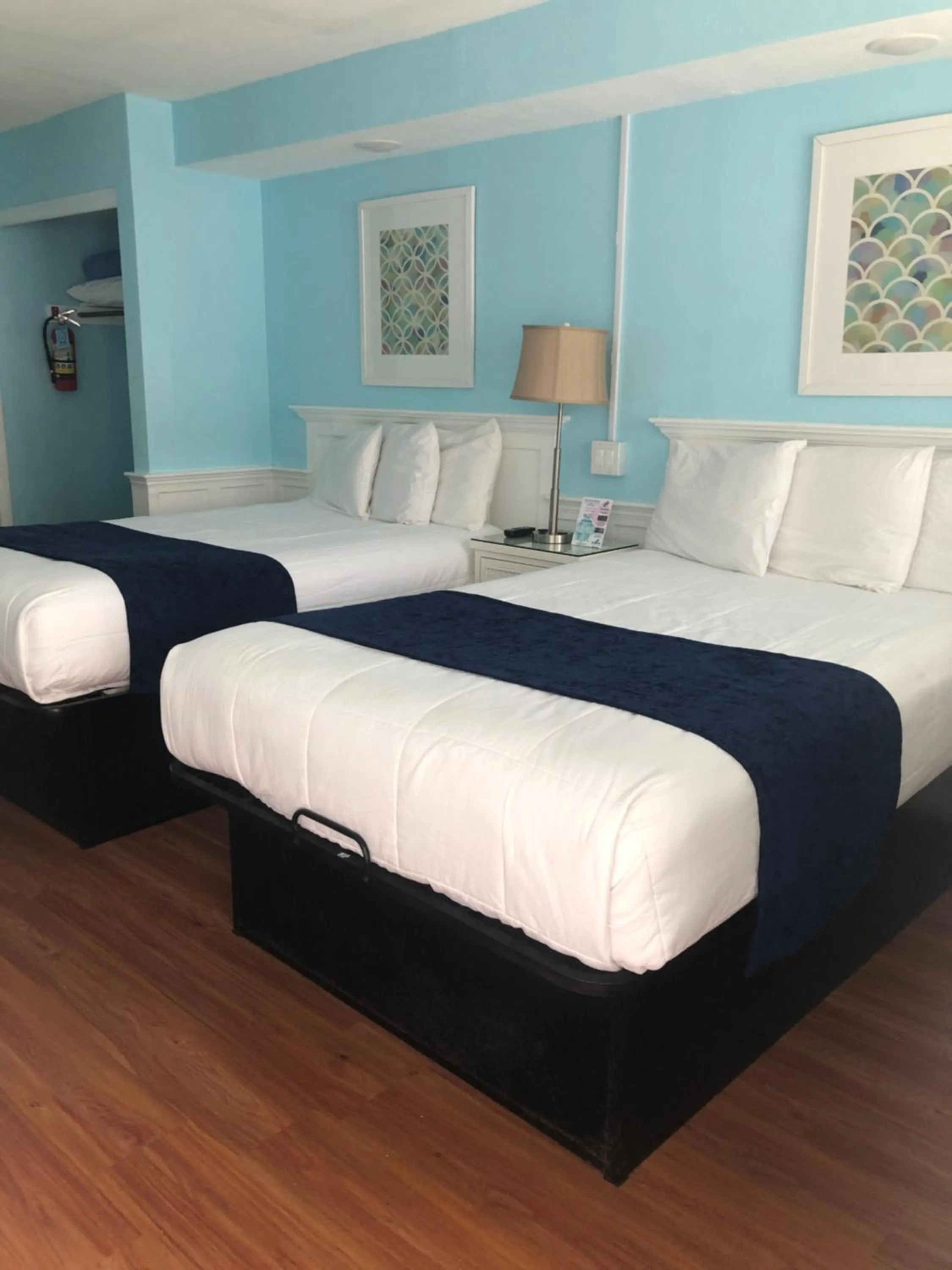 Bedroom, Bed in Saratoga Resort