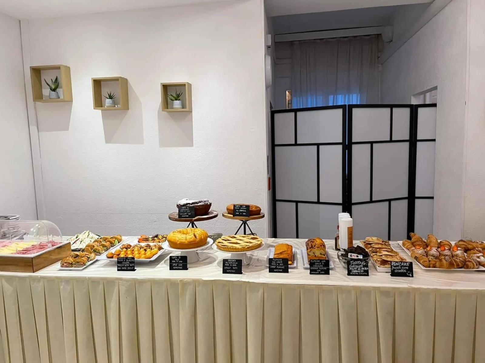 Breakfast in Hotel Bellini