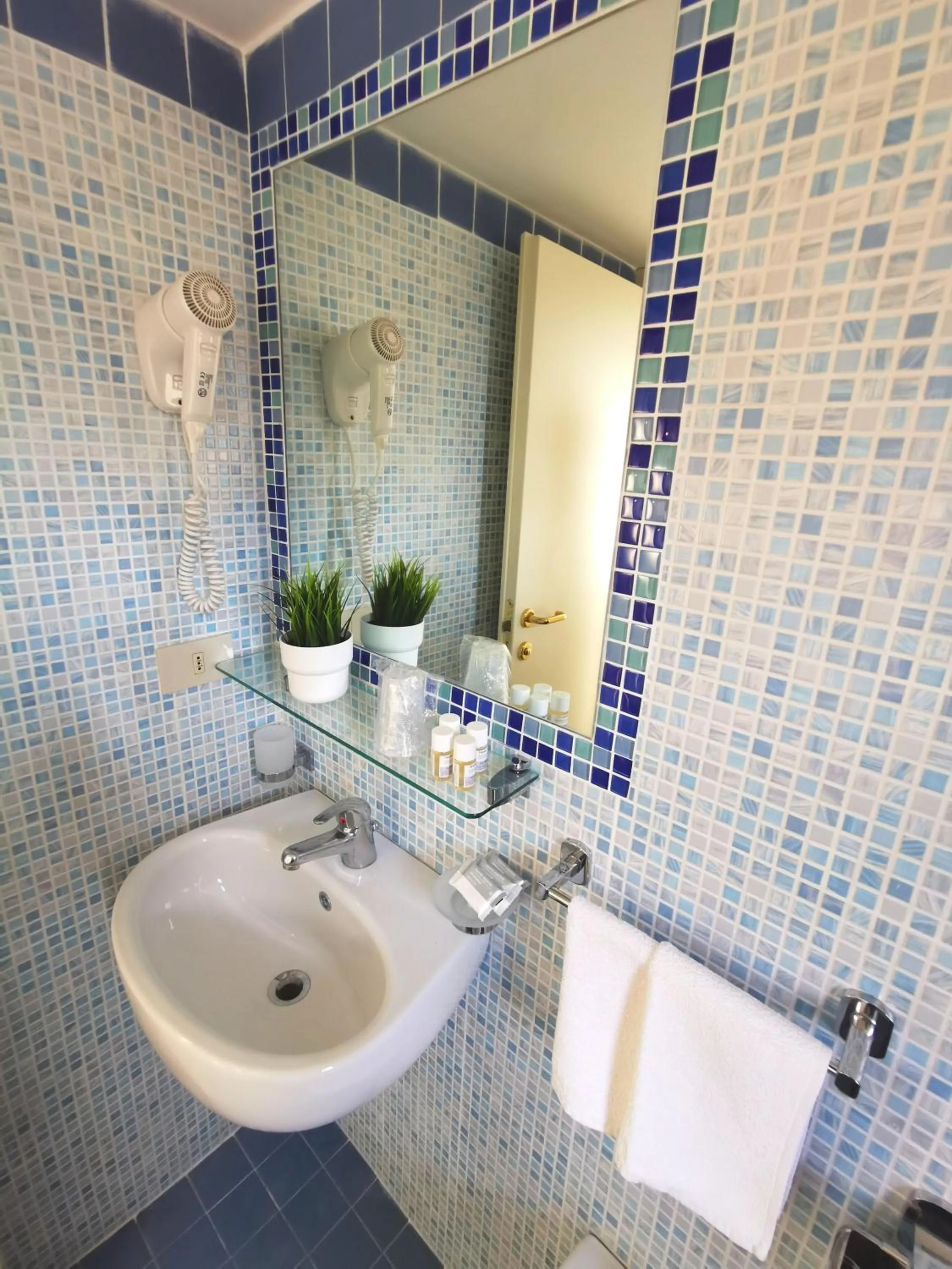 Bathroom in Hotel Bellini