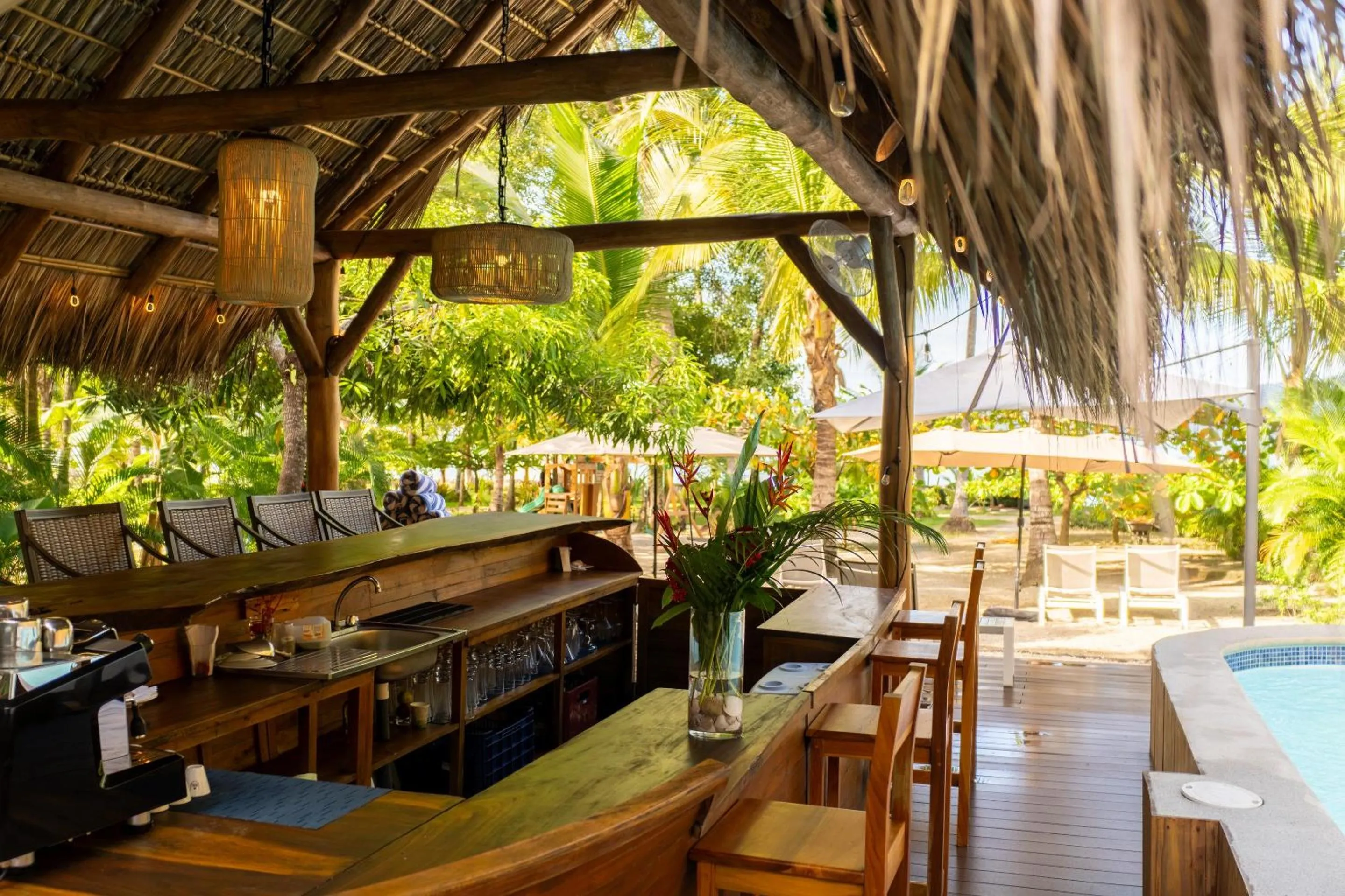 Patio in Isla Chiquita Glamping Hotel