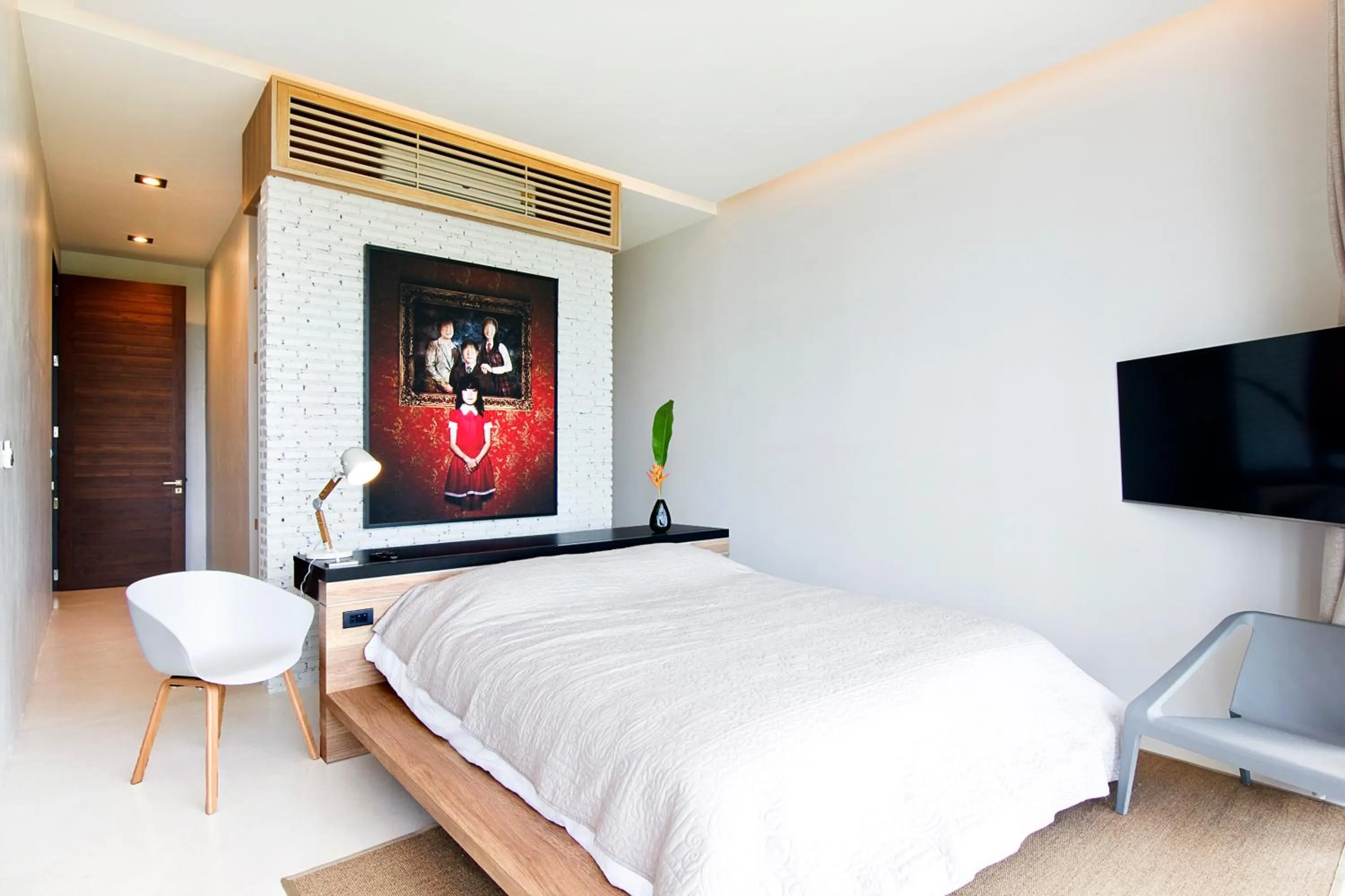 Bed in Luxury Sea and Sunset View 4BR 4BA Pool Villa