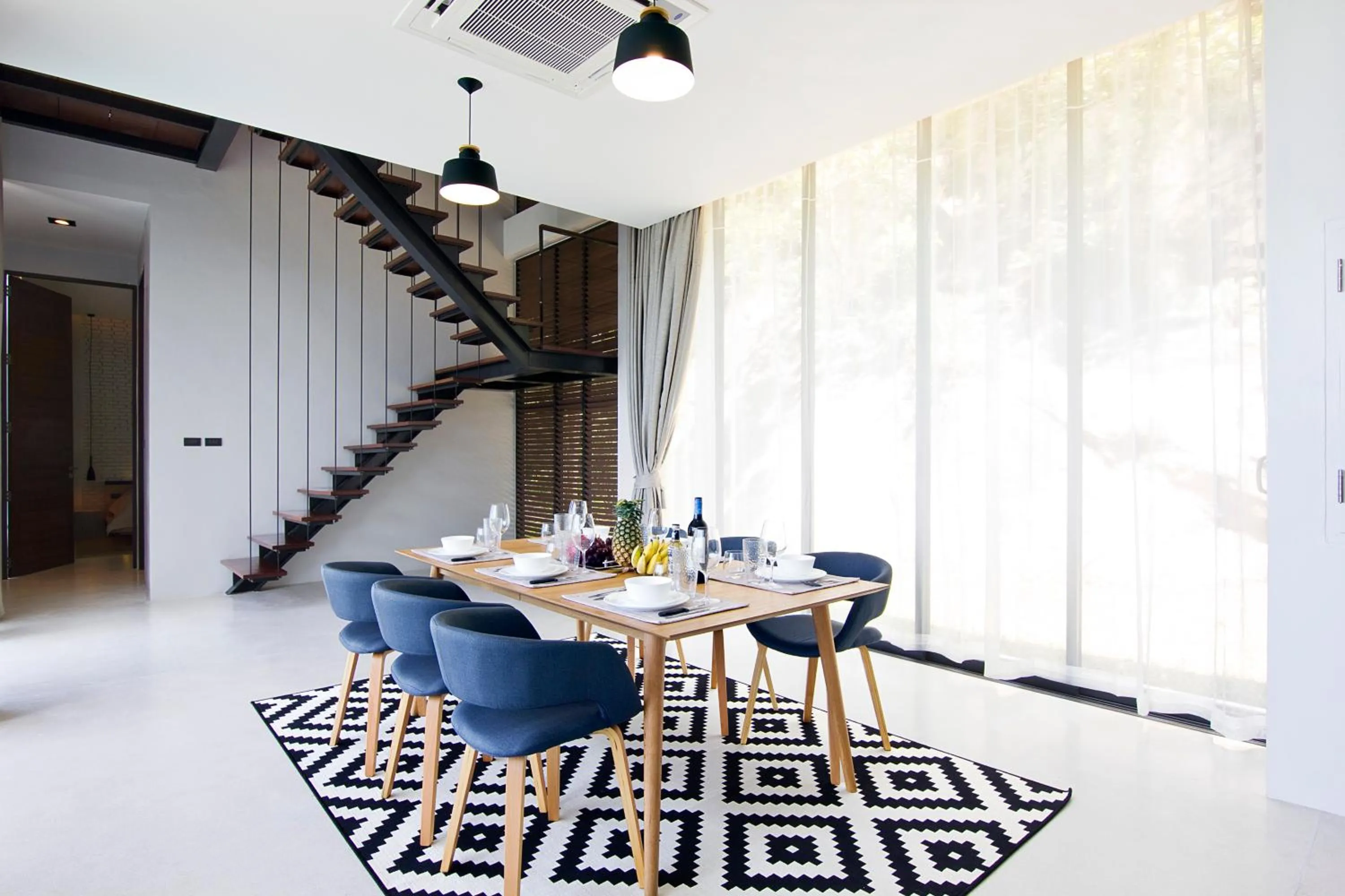 Dining area in Luxury Sea and Sunset View 4BR 4BA Pool Villa