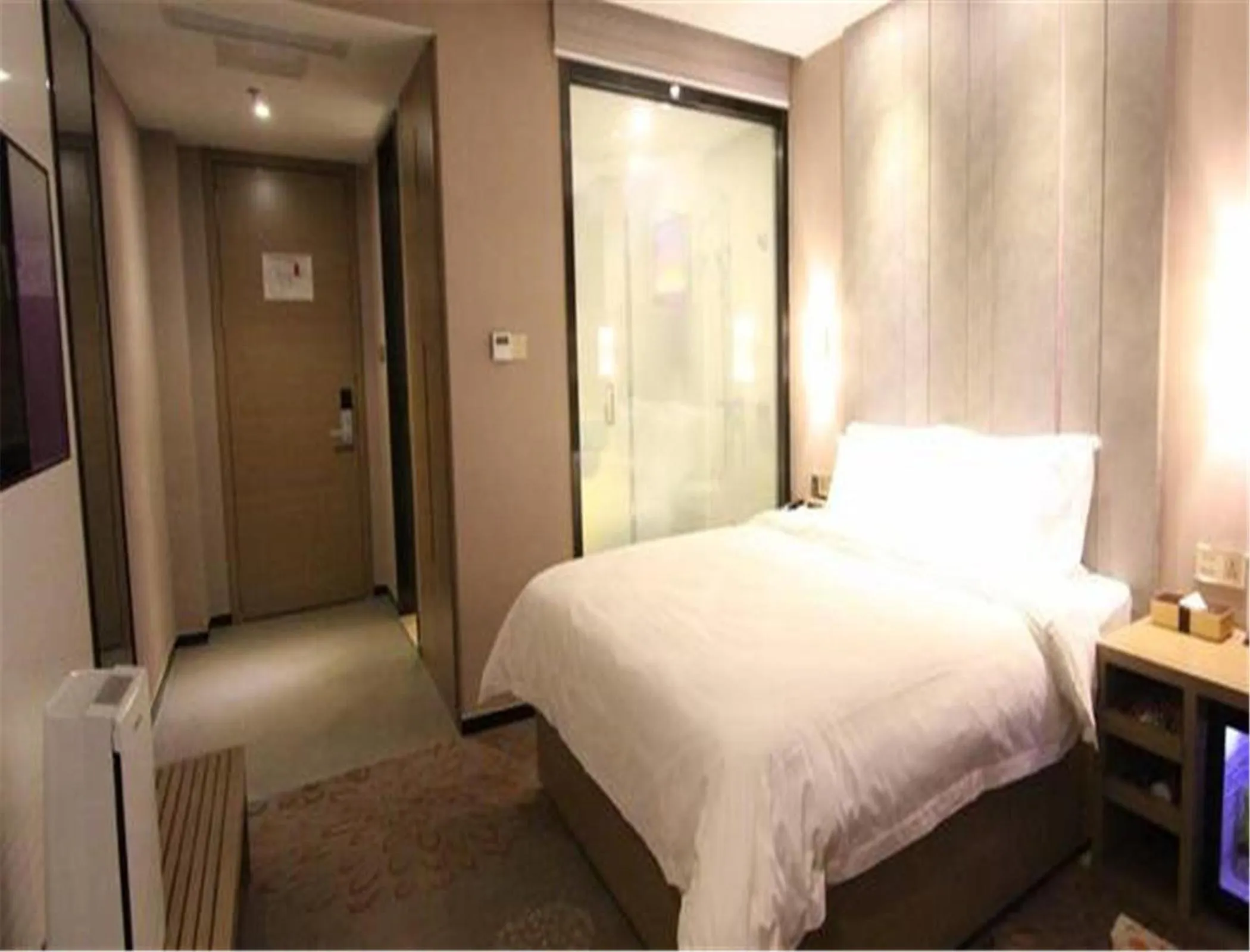 Bed in Foshan Lavande Kuiqi Road Subway Station