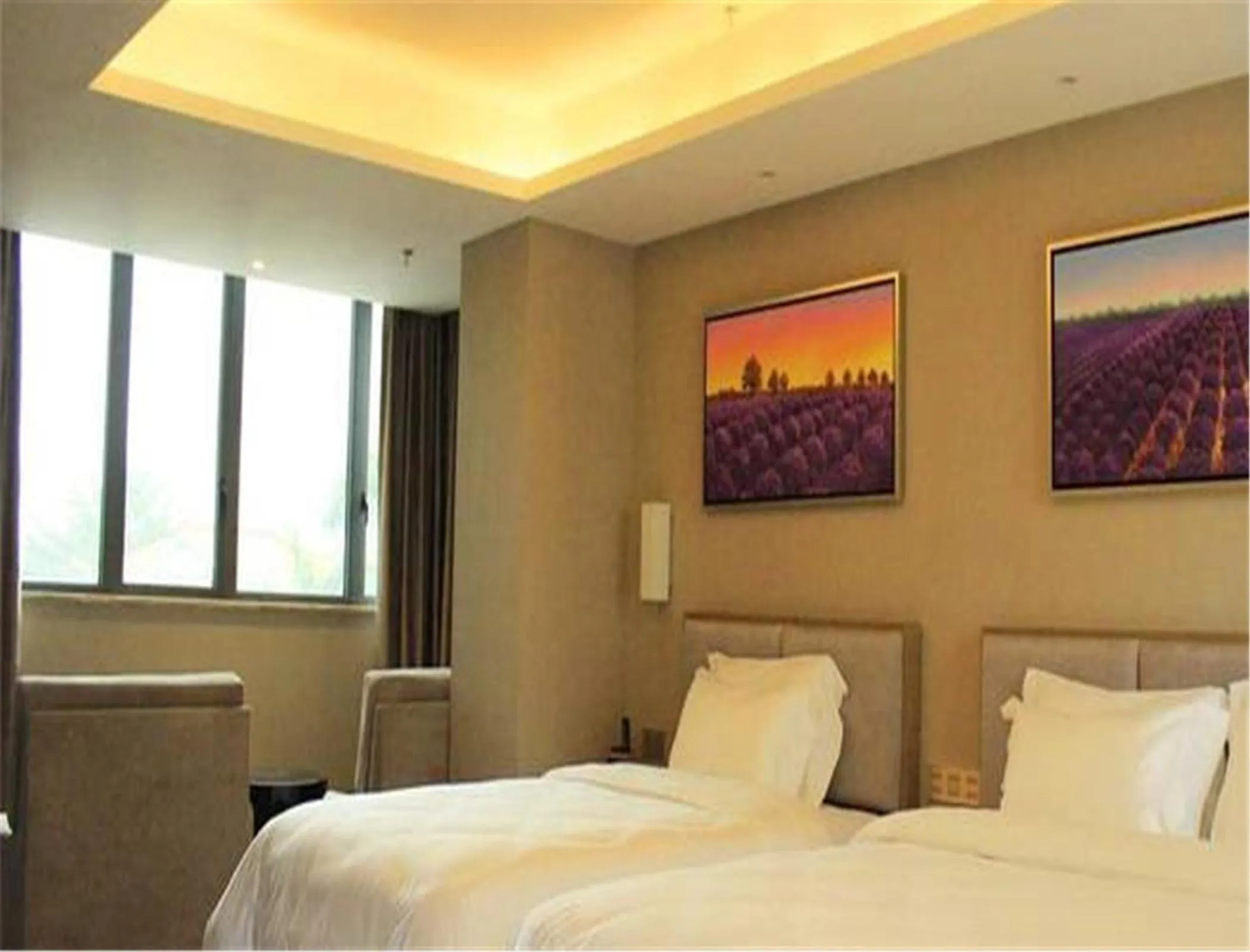 Bed in Foshan Lavande Kuiqi Road Subway Station