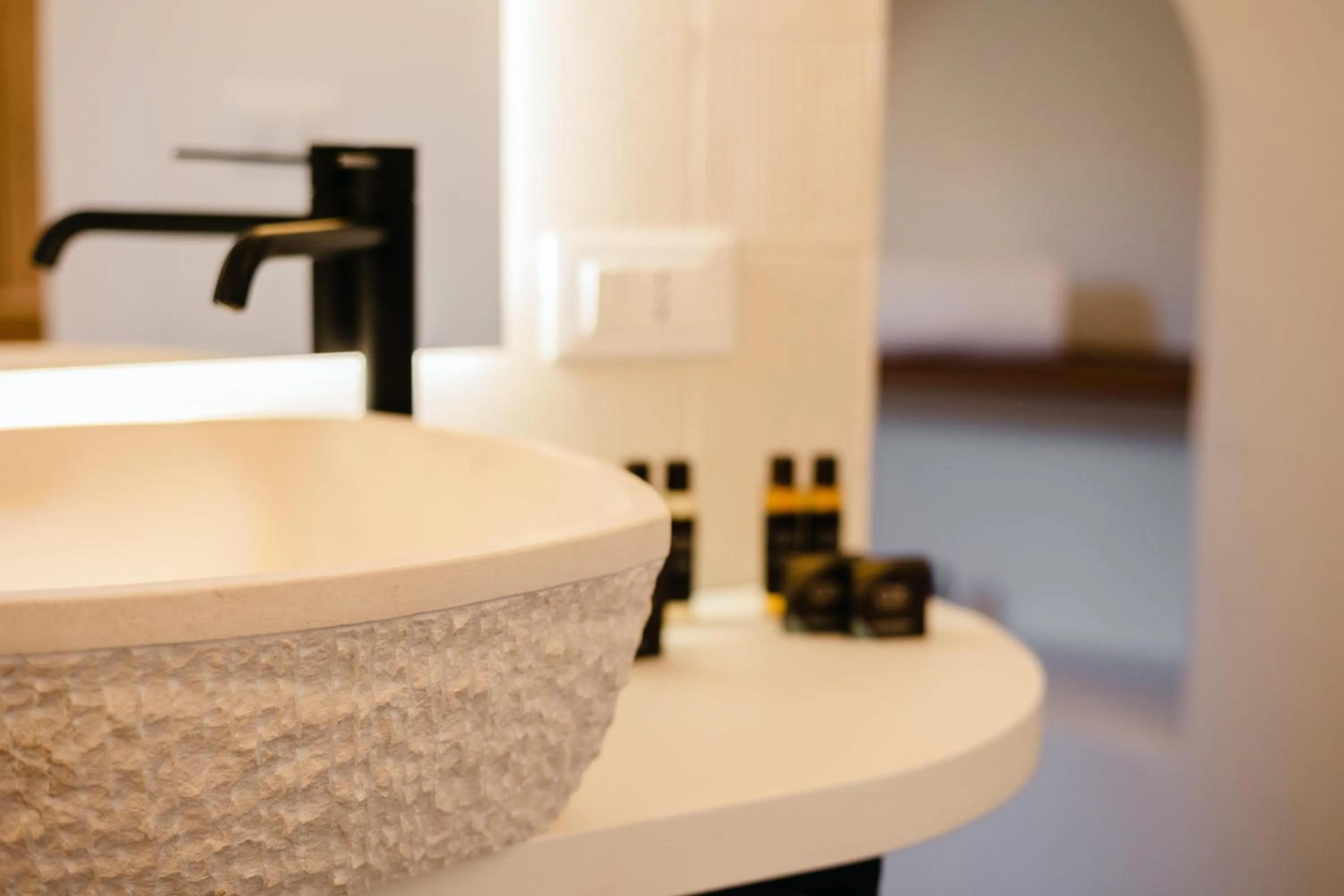 Bathroom in Porto Giardino - CDSHotels