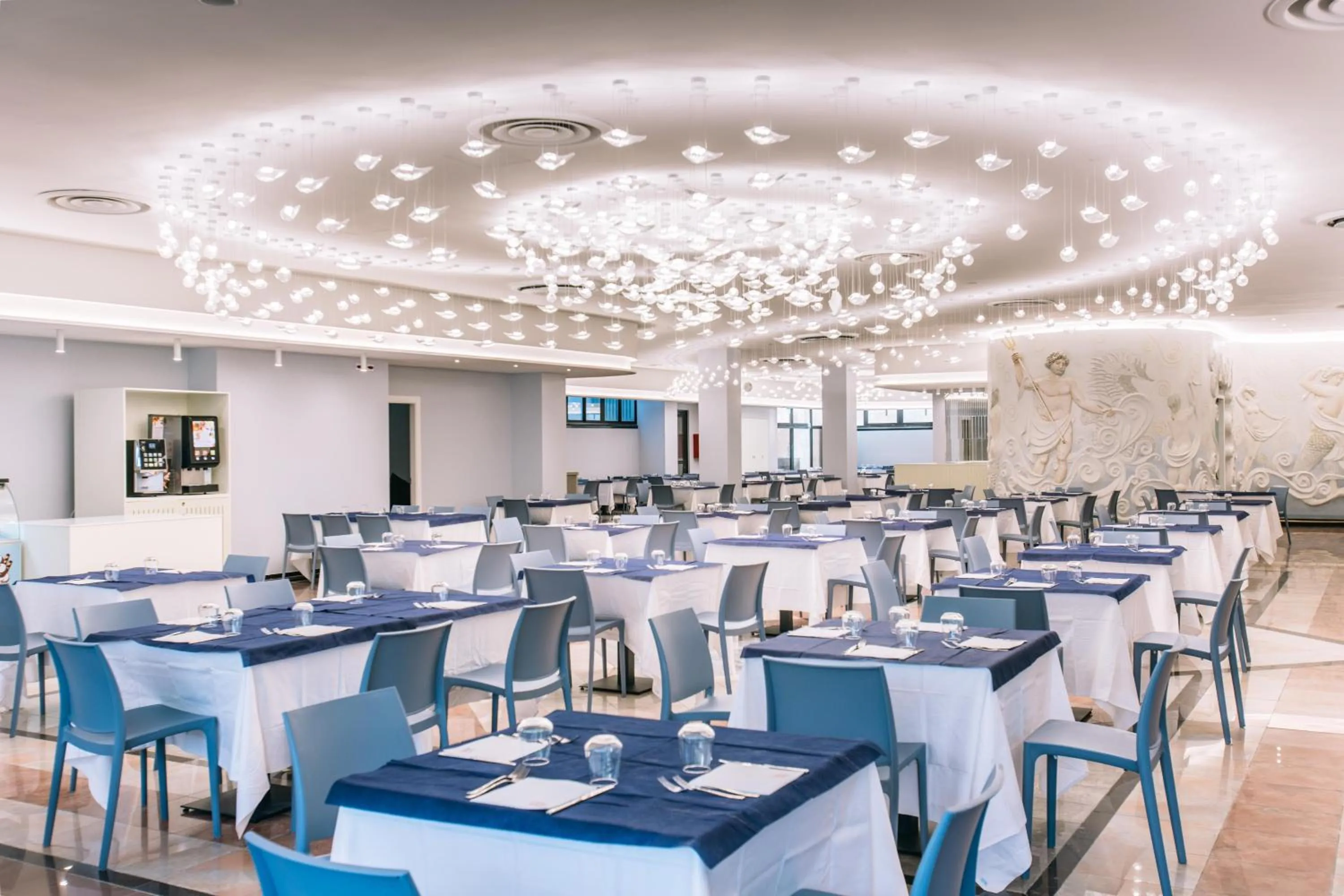 Restaurant/places to eat in Porto Giardino - CDSHotels