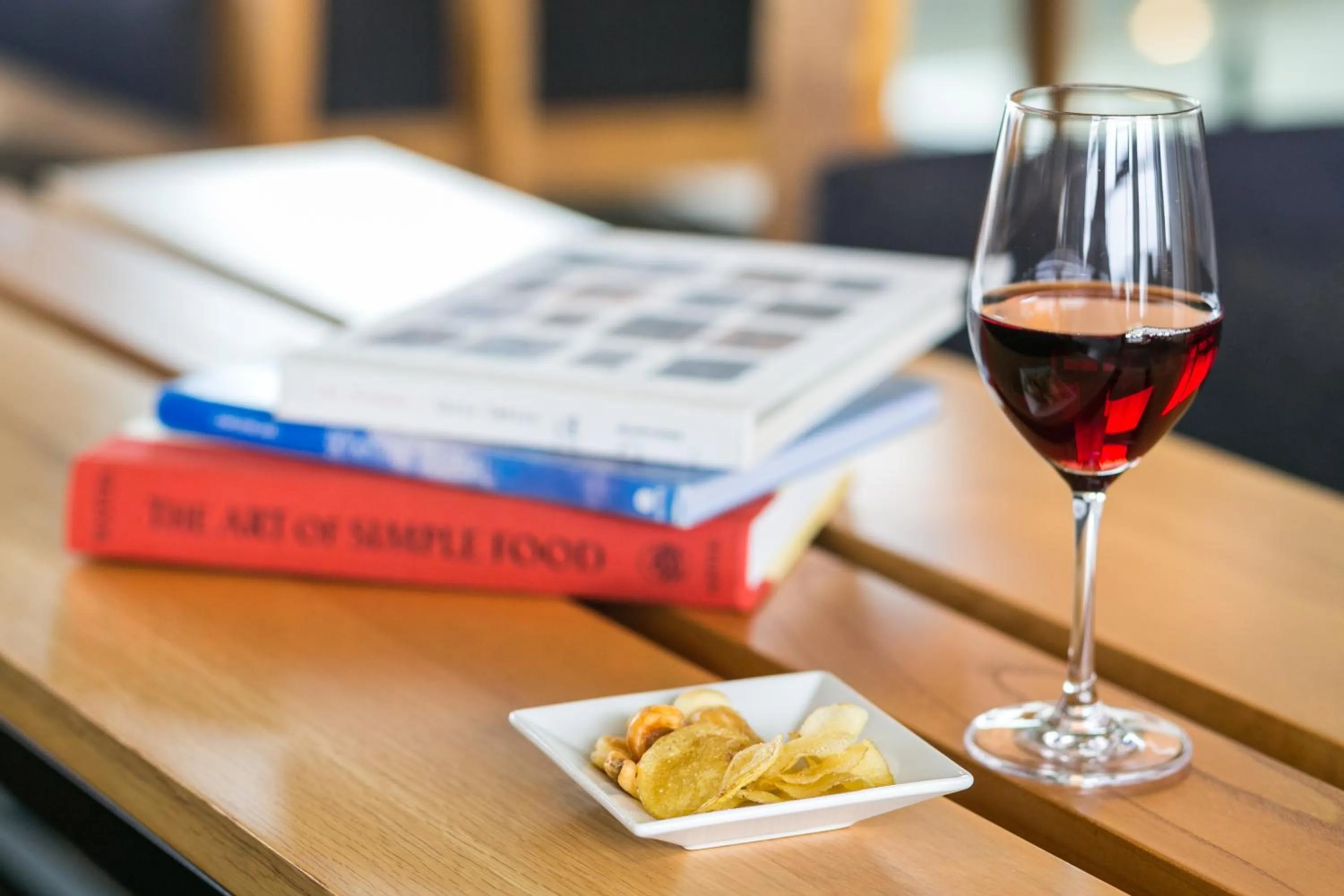 Communal lounge/ TV room in Setre Marina Biwako